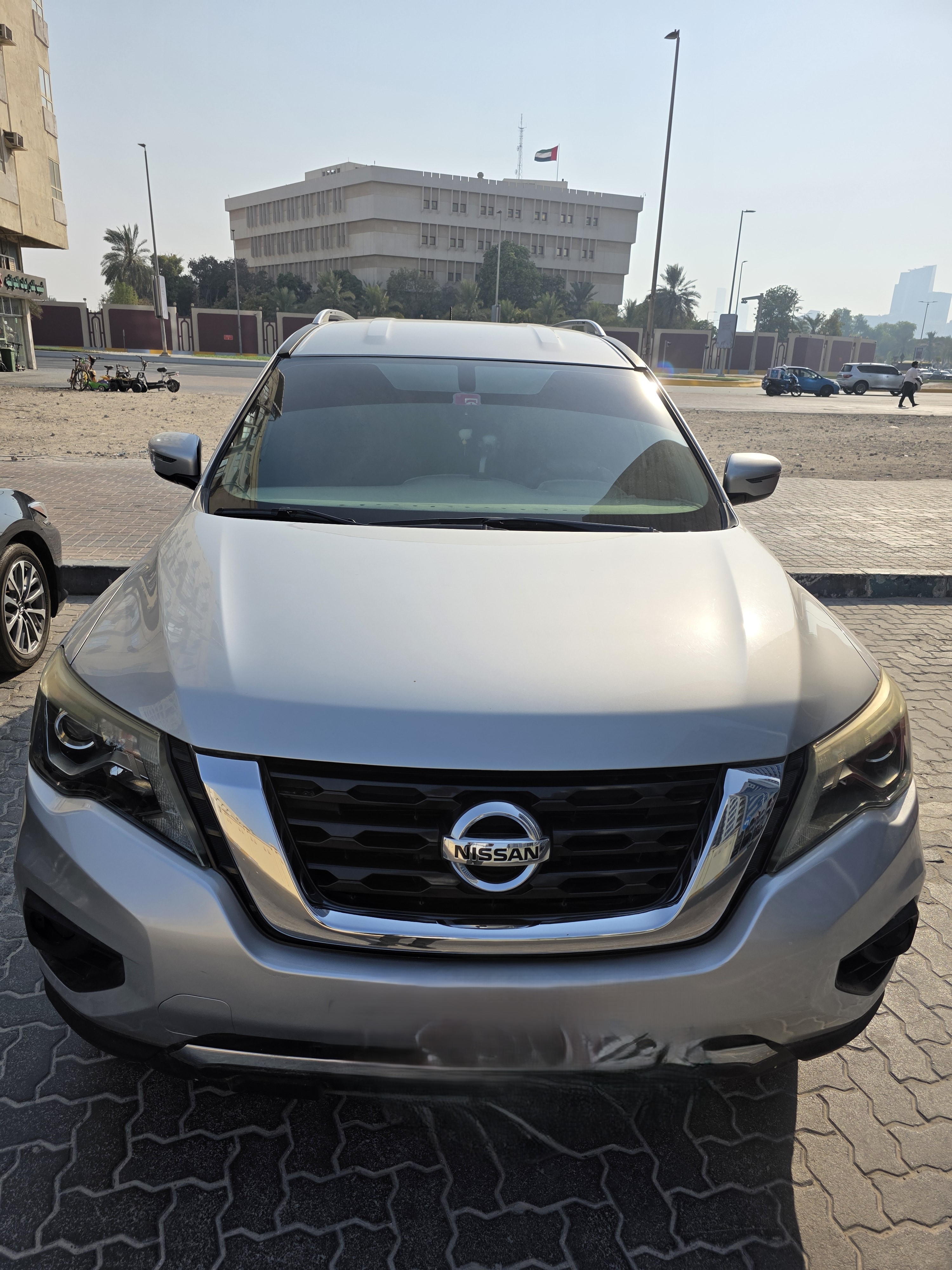 Silver Nissan Pathfinder S 2018