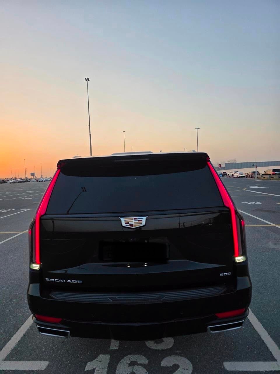 Black Cadillac Escalade ESV Sport Platinum 2021