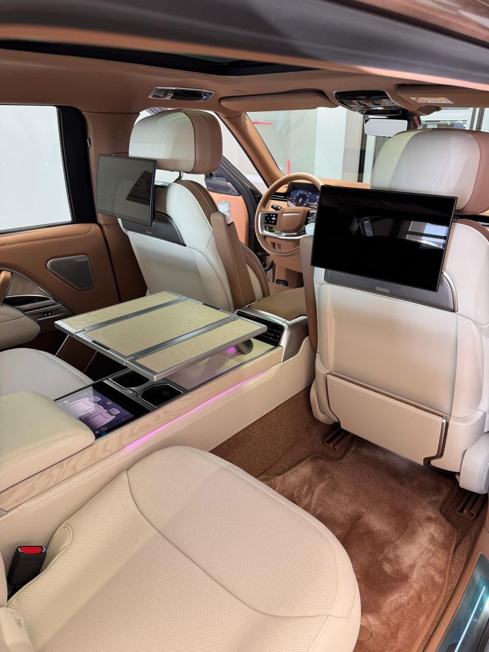 Oro Land Rover Range Rover SVAutobiography Dynamic Black 2026