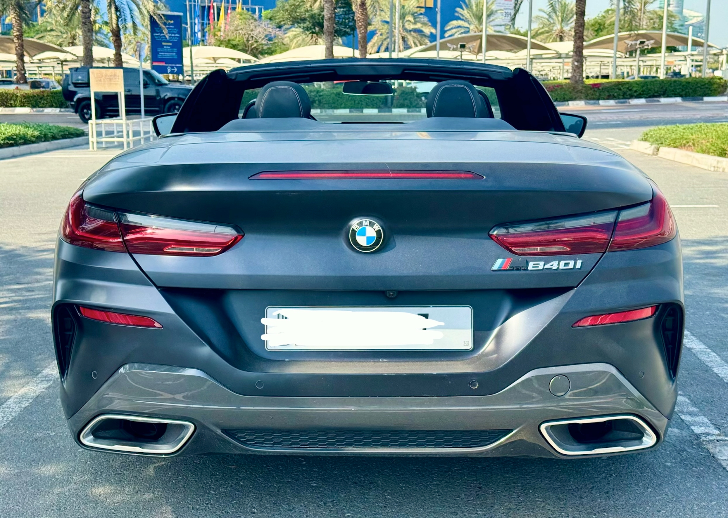 Negro mate BMW 840i Convertible 2024