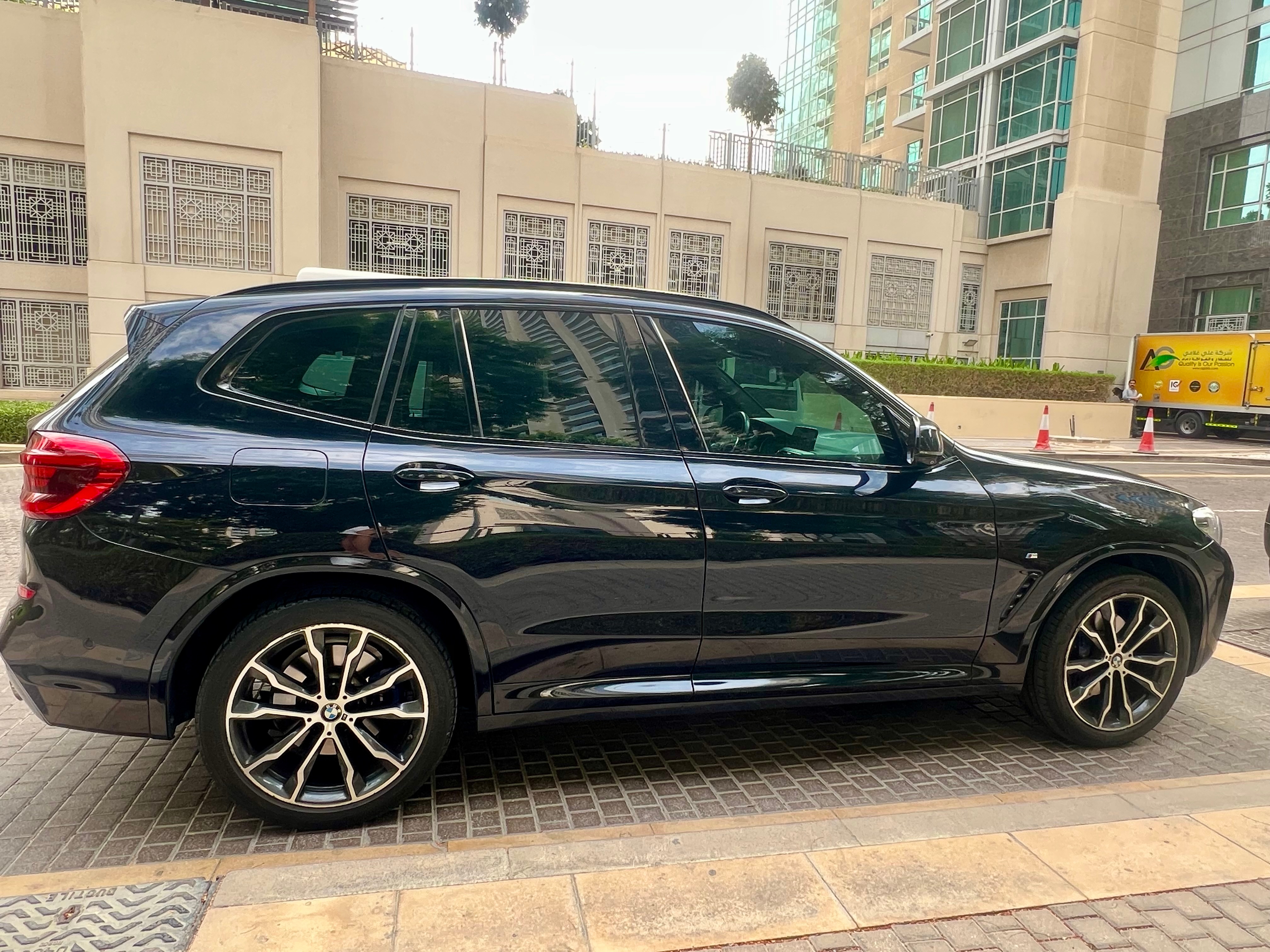 Deep Blue BMW X3 30 xDrive 2019