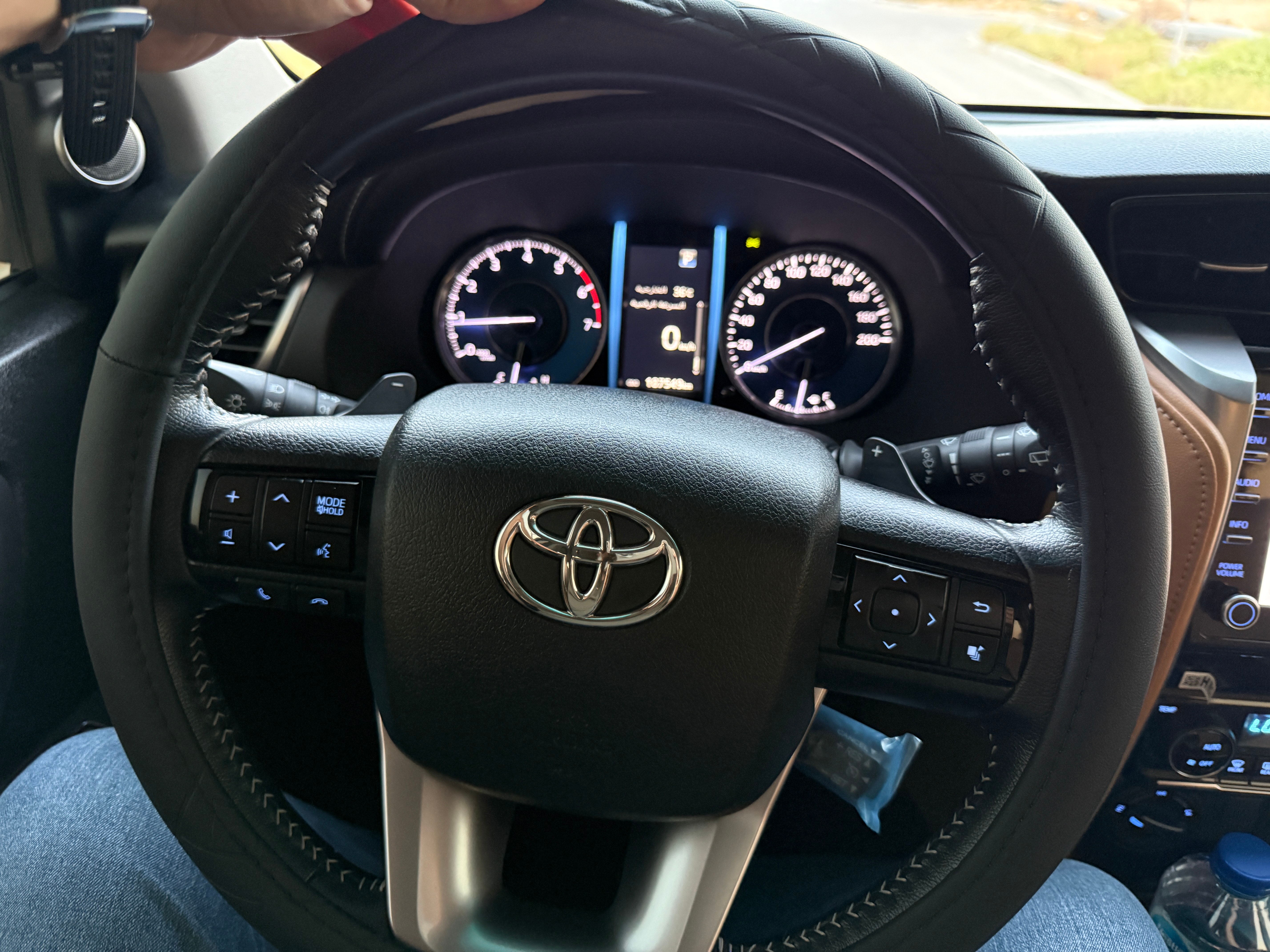 Beyaz Toyota Fortuner VXR 2022