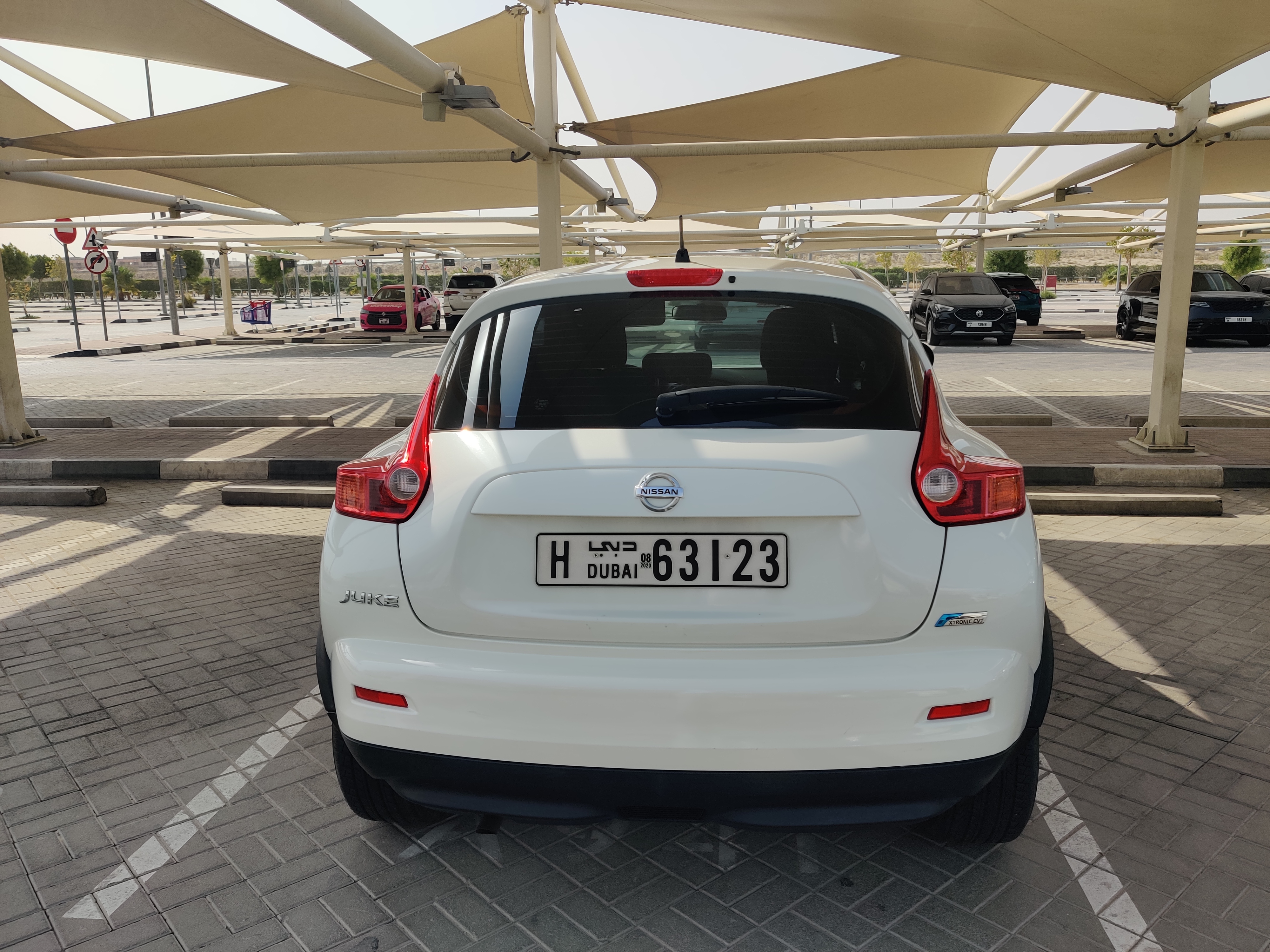 أبيض نيسان Juke S 2014