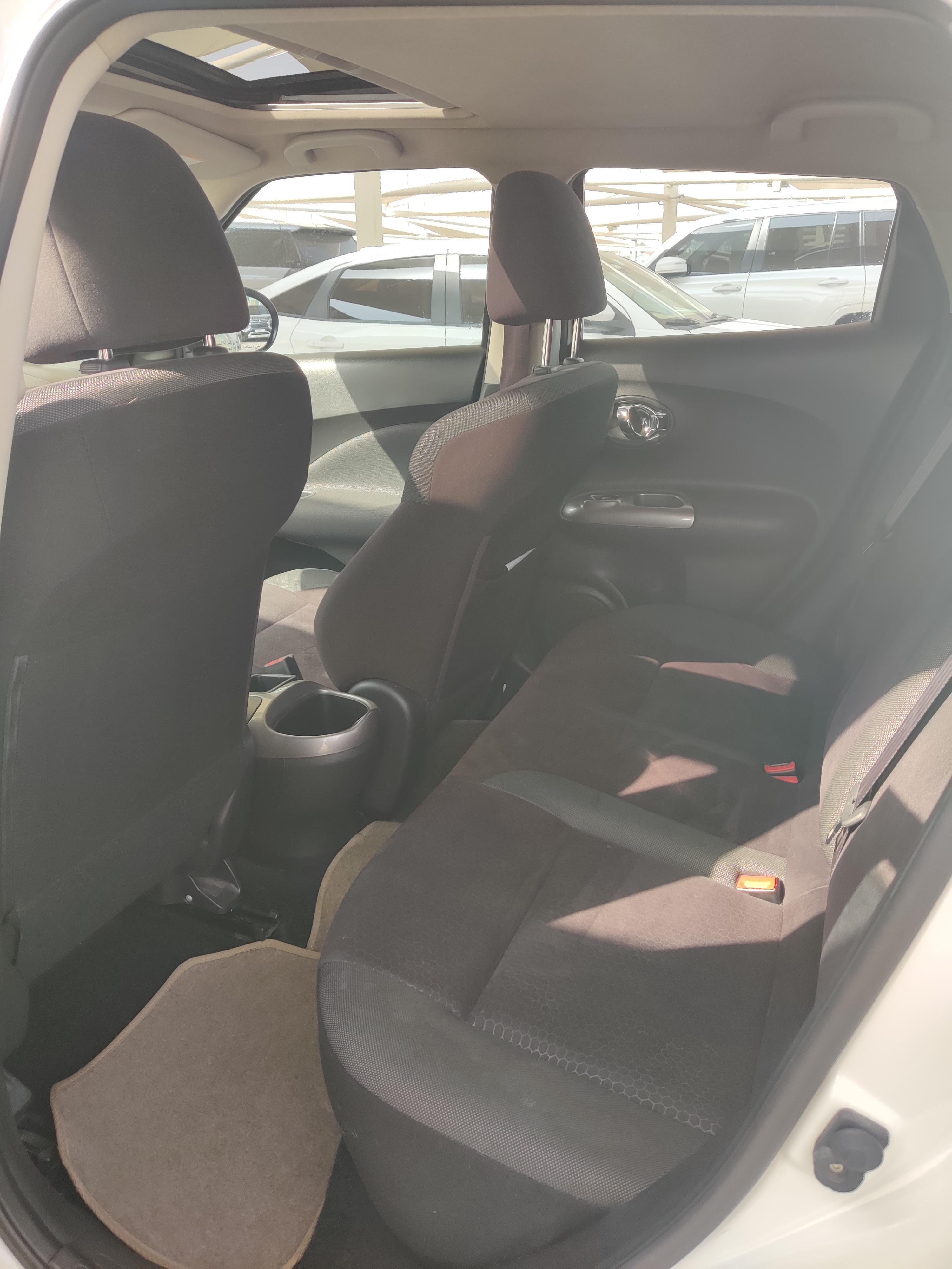 أبيض نيسان Juke S 2014