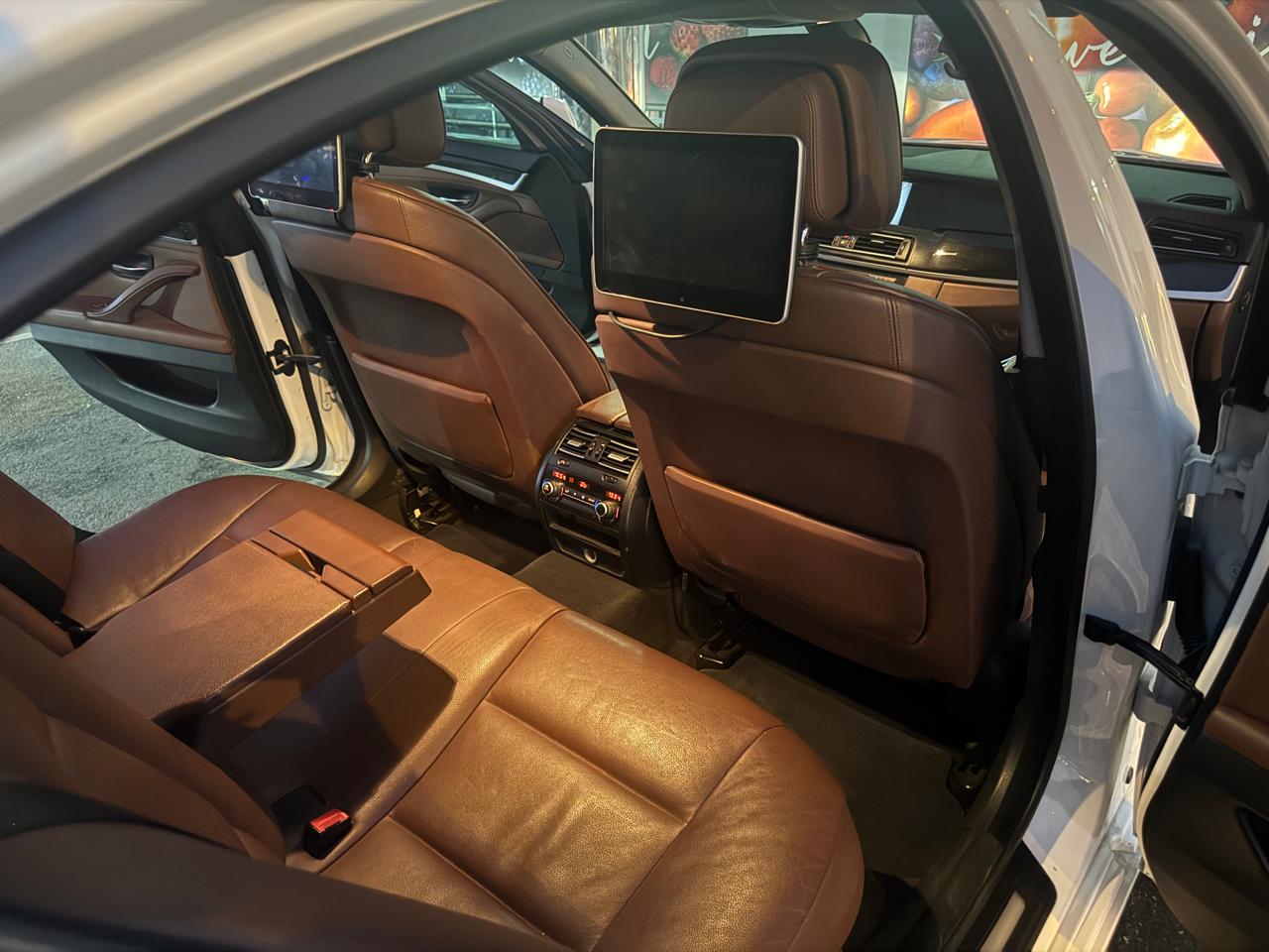 Blanco BMW 528i 2013