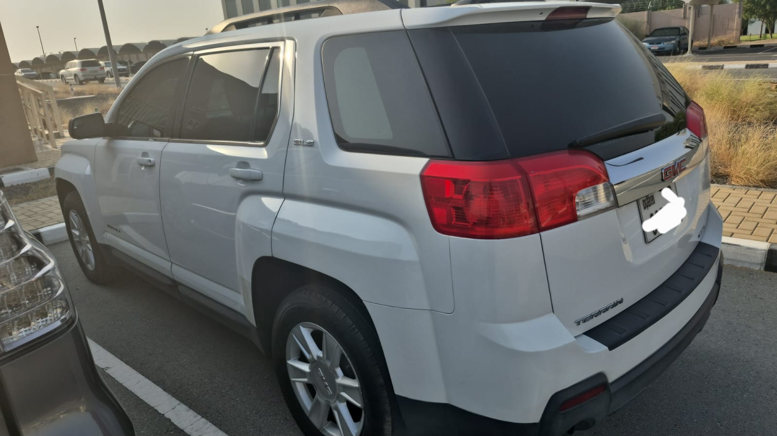White GMC Terrain SLE 2013