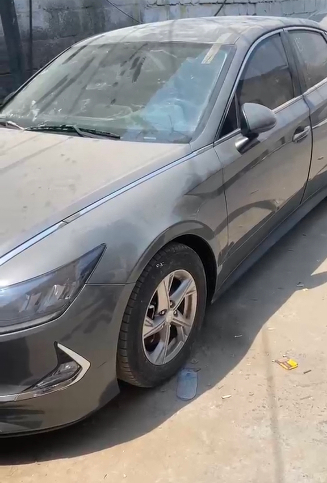Grau Hyundai Sonata SE 2021
