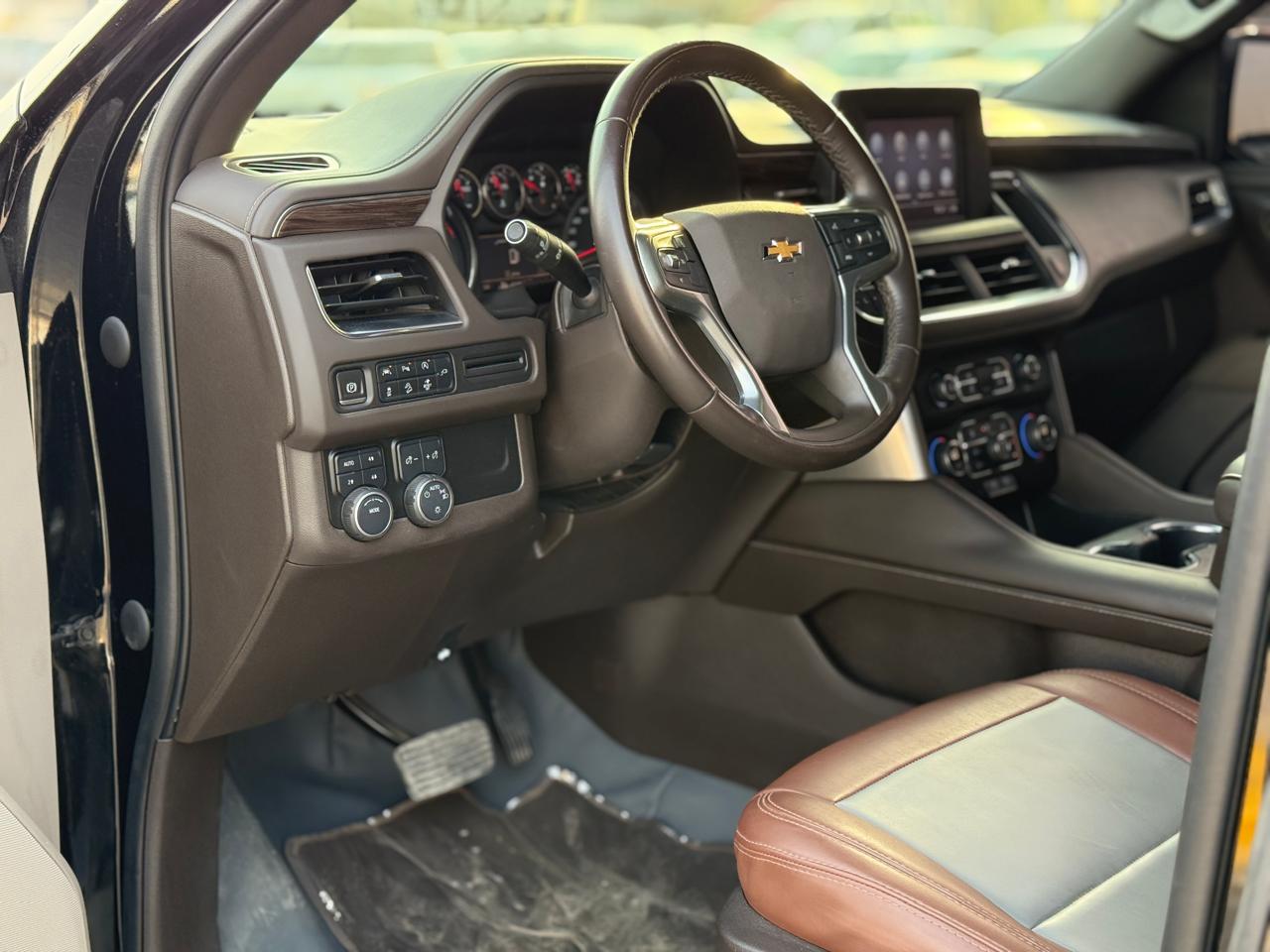 Schwarz Chevrolet Tahoe V8 2022