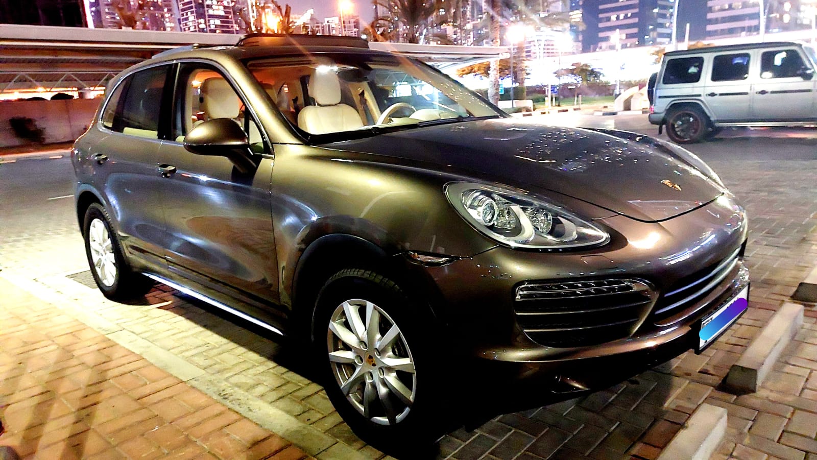 بني بورش  Cayenne Platinum Edition 2014