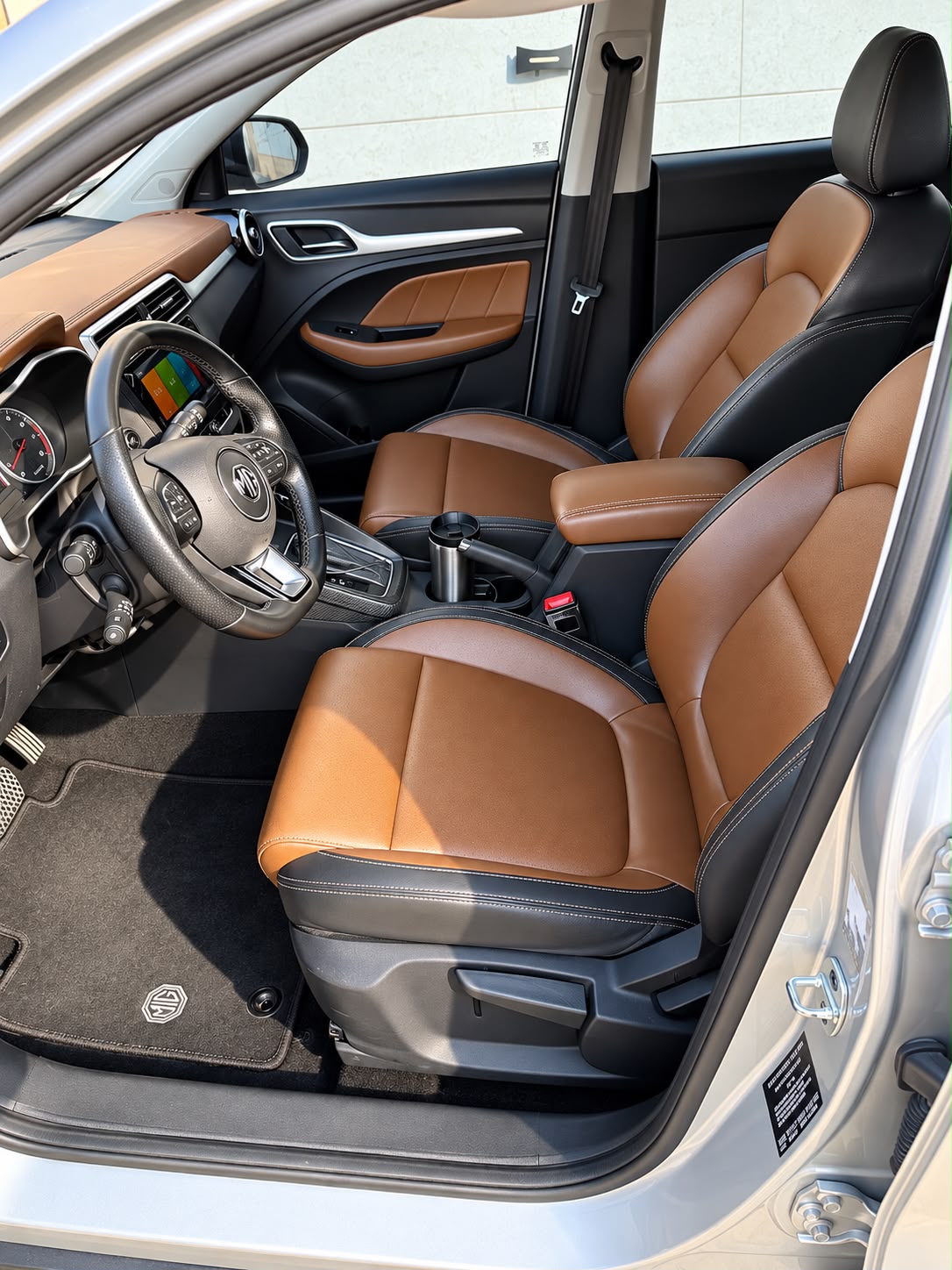 Silber MG ZS 1.5 l AT Excite 2019