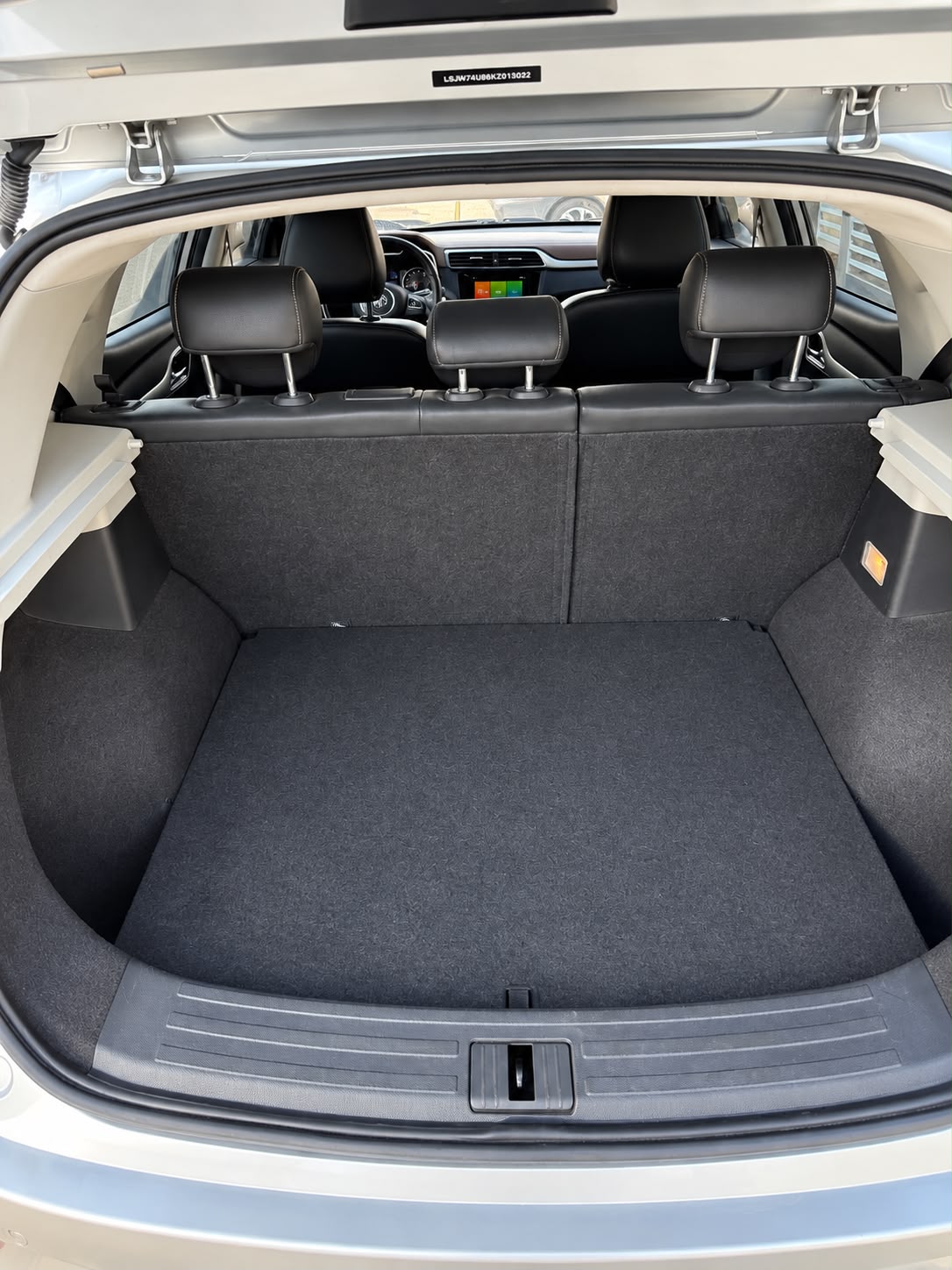 Silber MG ZS 1.5 l AT Excite 2019