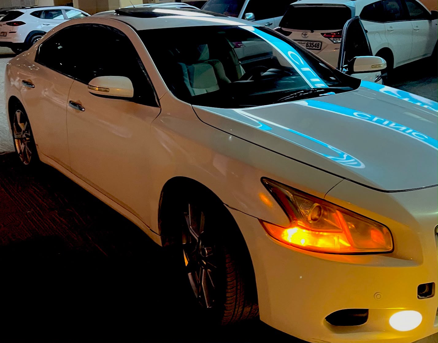 Белый Nissan Maxima 3.5 SV 2014 год