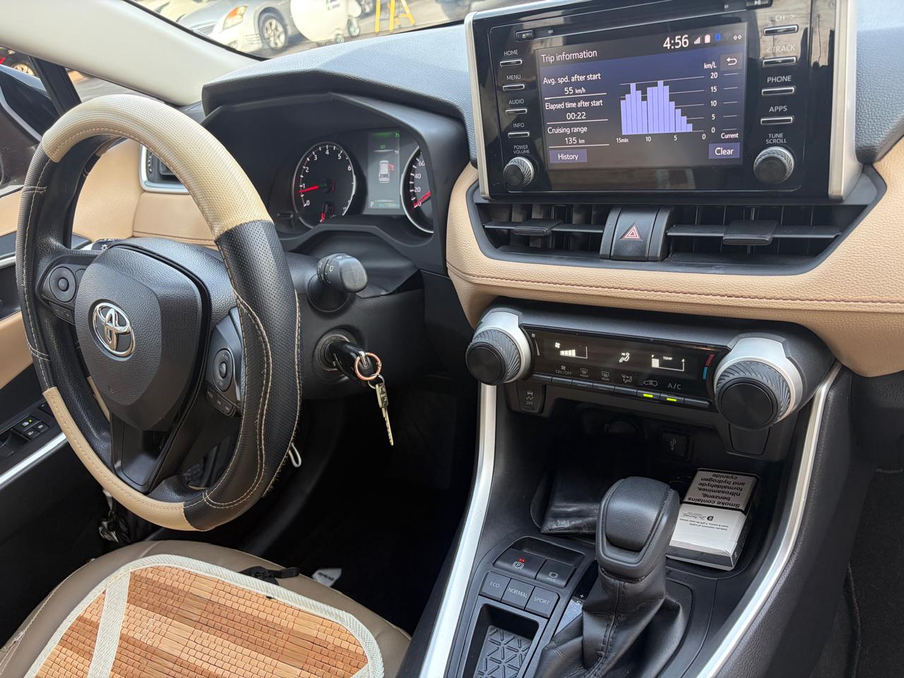 灰色的 丰田 RAV4 EX 2022