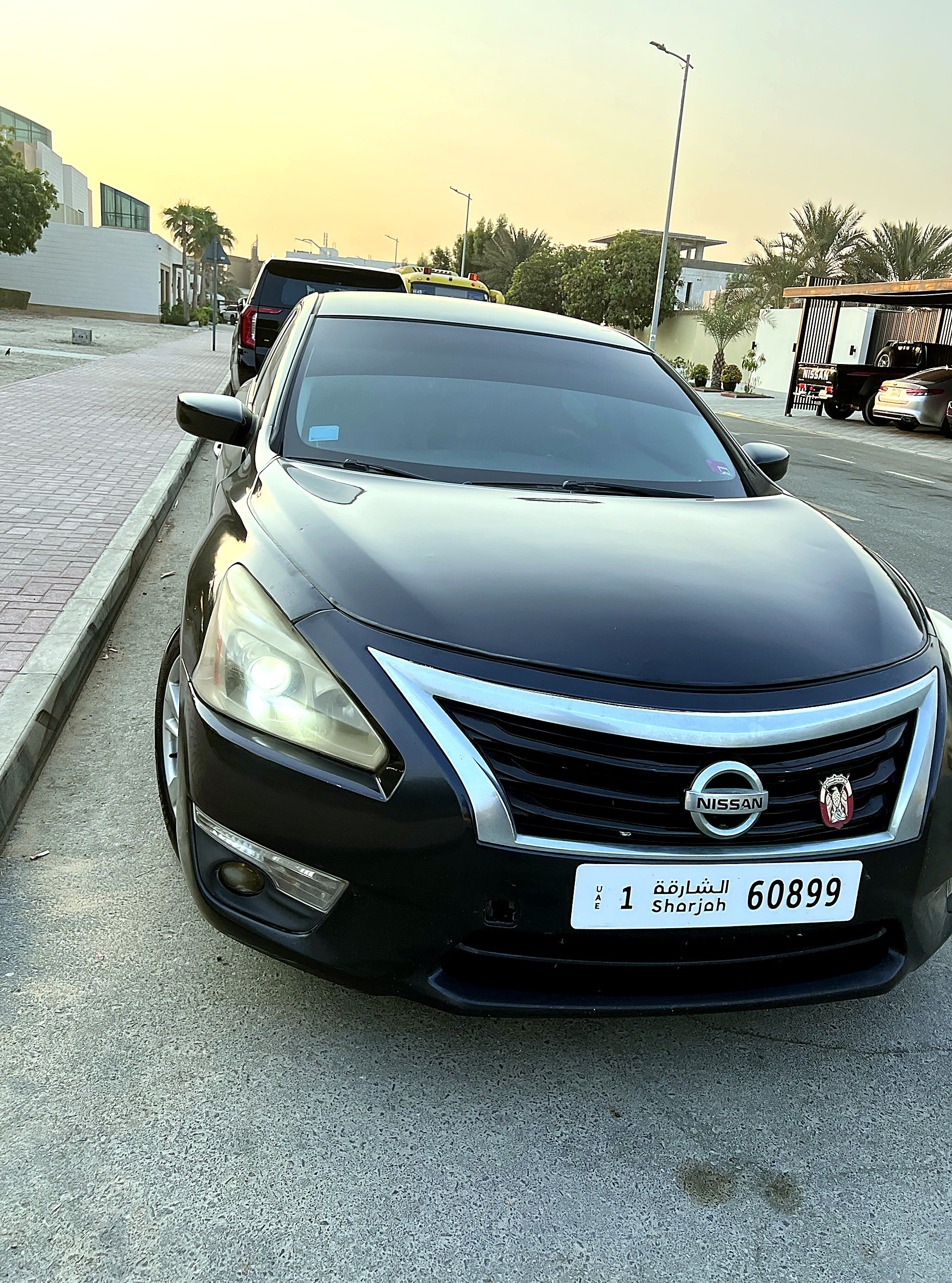 Black Nissan Altima 2.5 2015