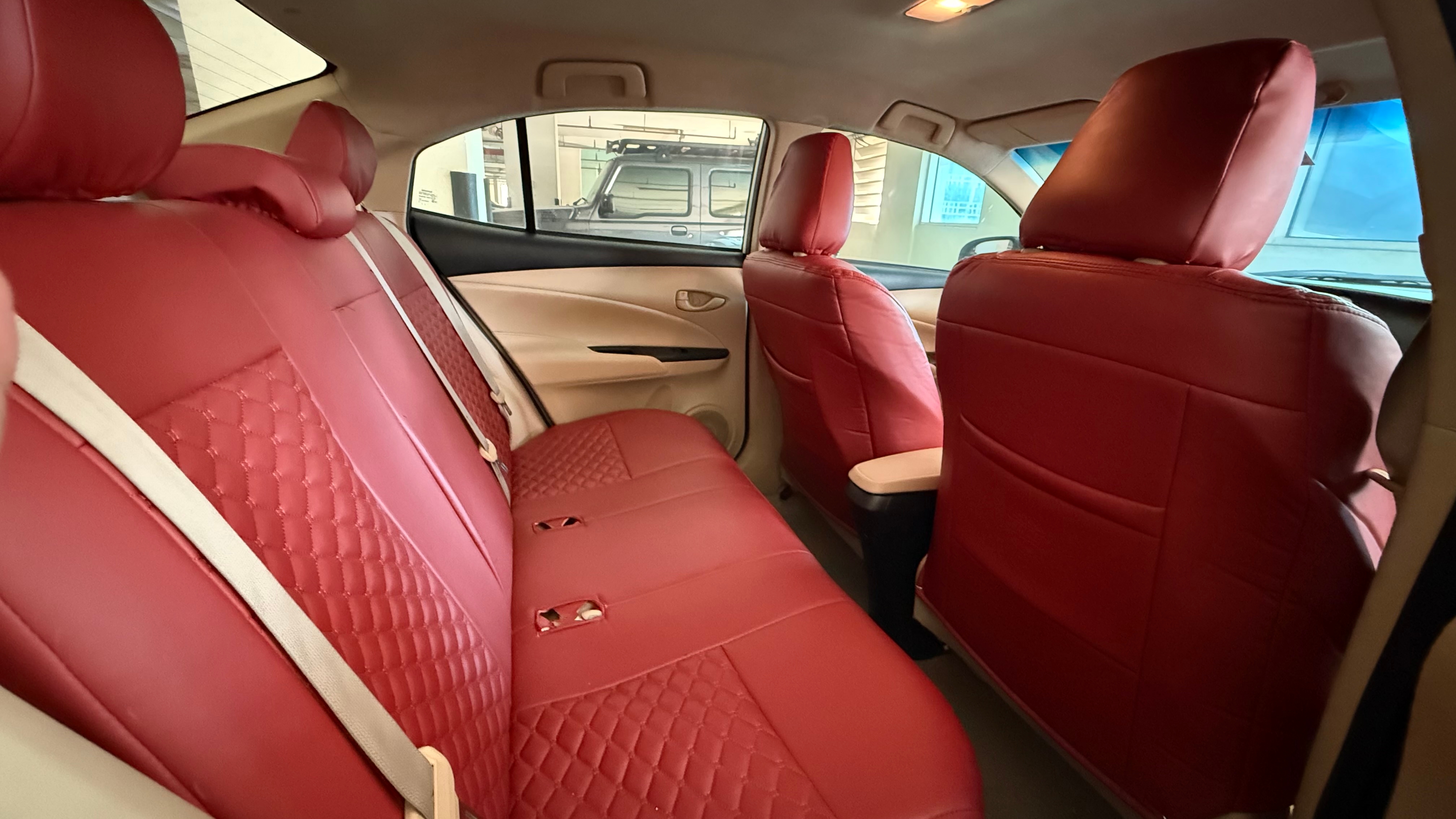 Белый Toyota Yaris Sedan 2019 год