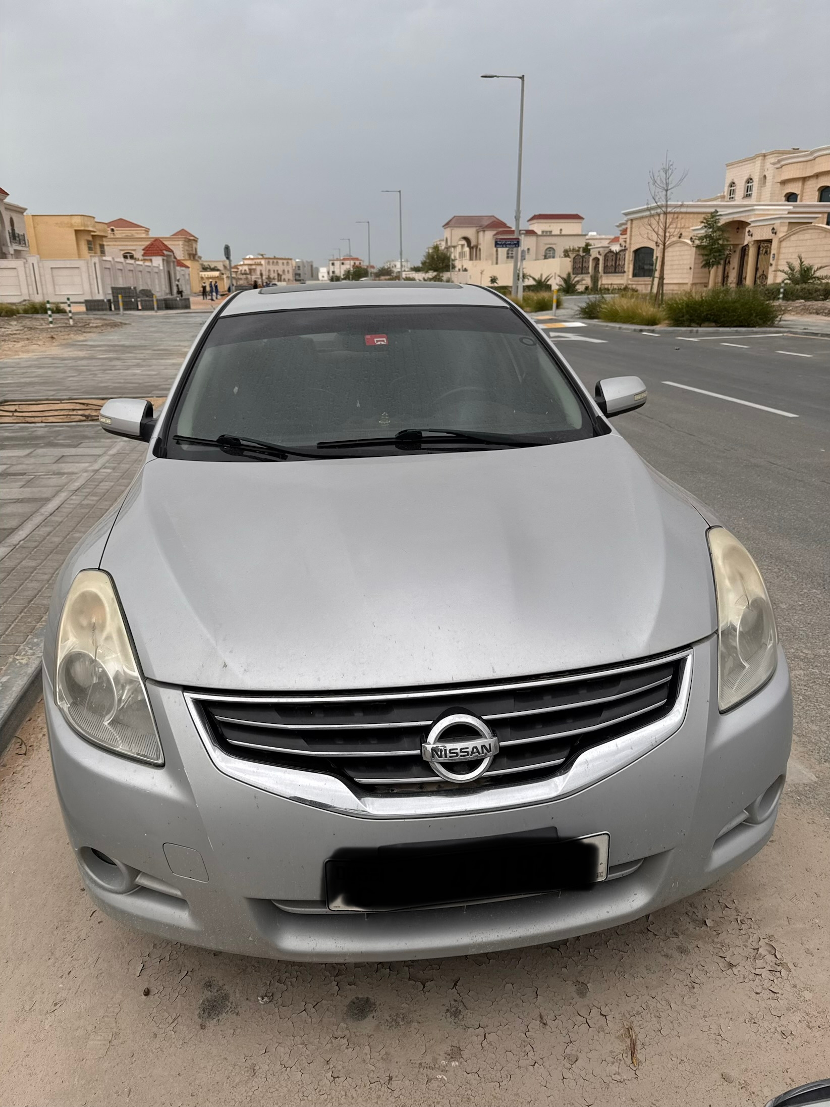 Silver Nissan Altima 2.5 S 2010
