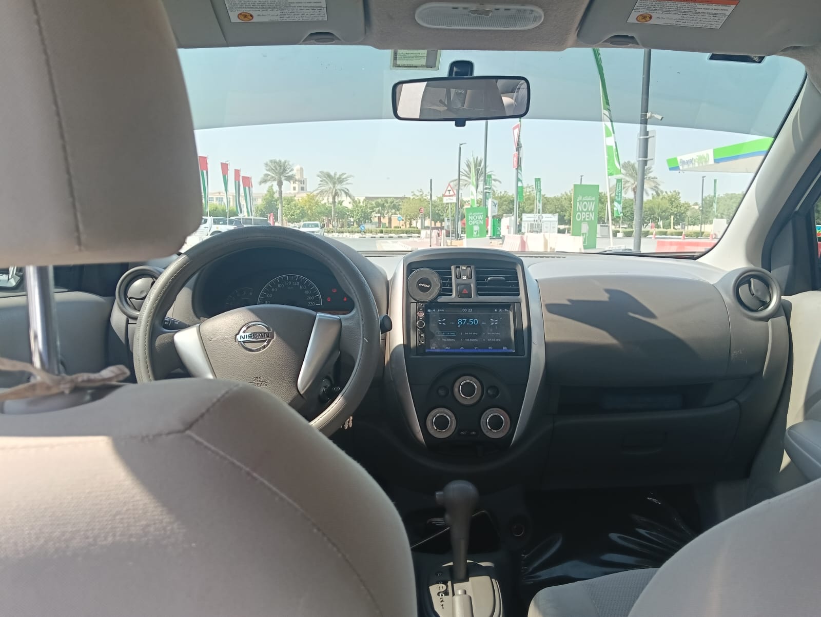 Argent Nissan Sunny 2022