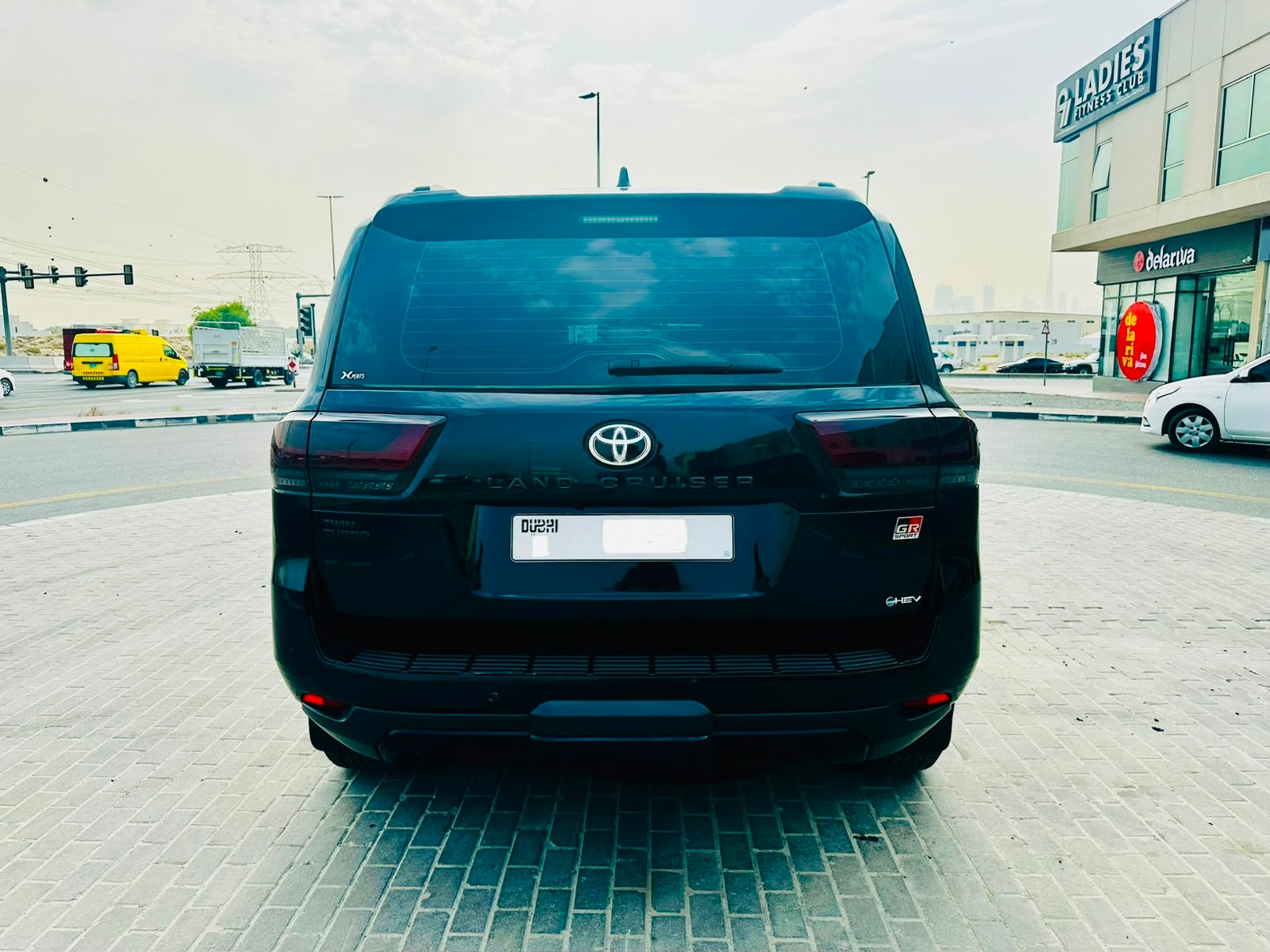 Black Toyota Land Cruiser GR-SPORT 3.5L 2025