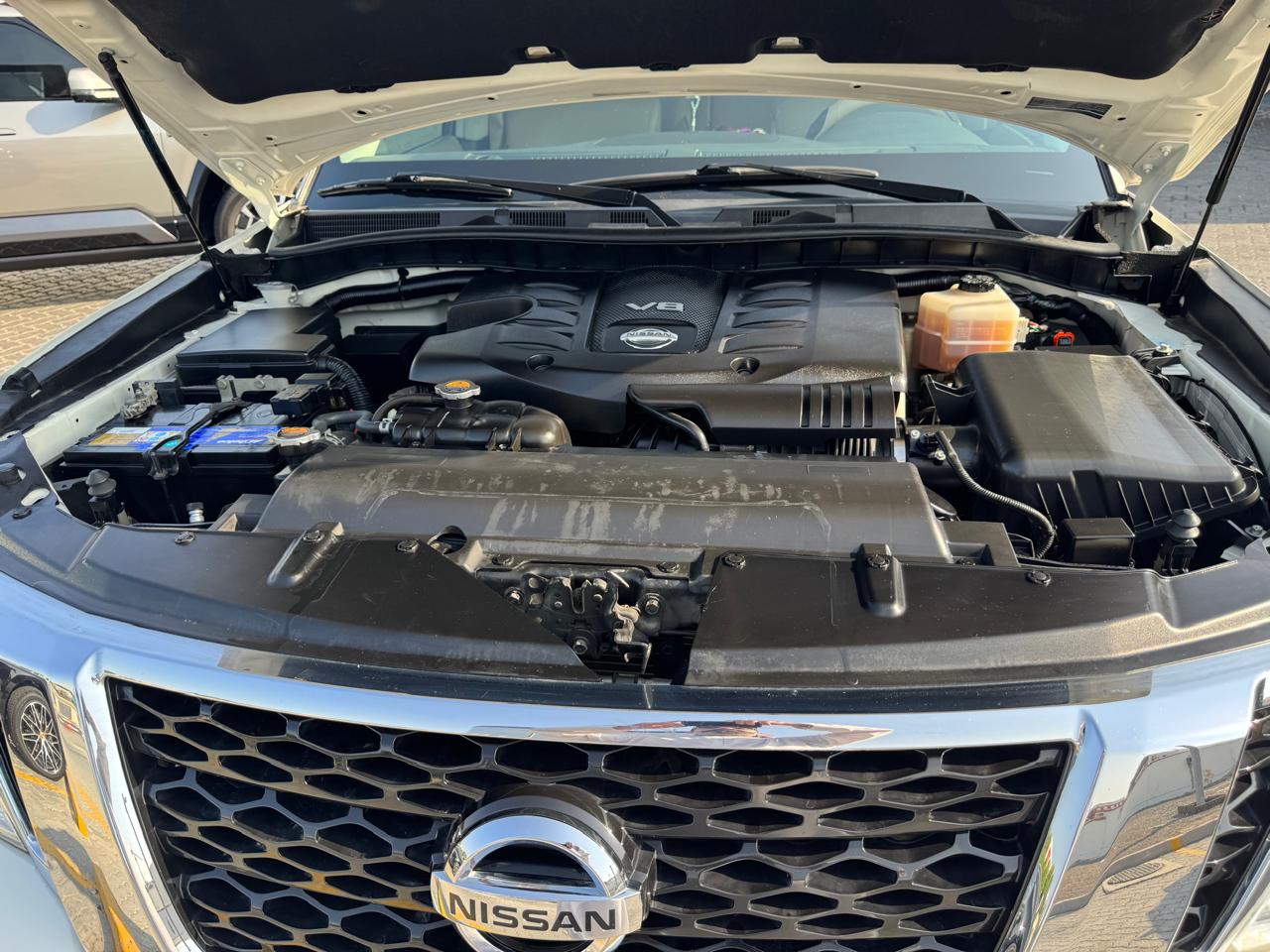 Blanco perla Nissan Armada SL 2019