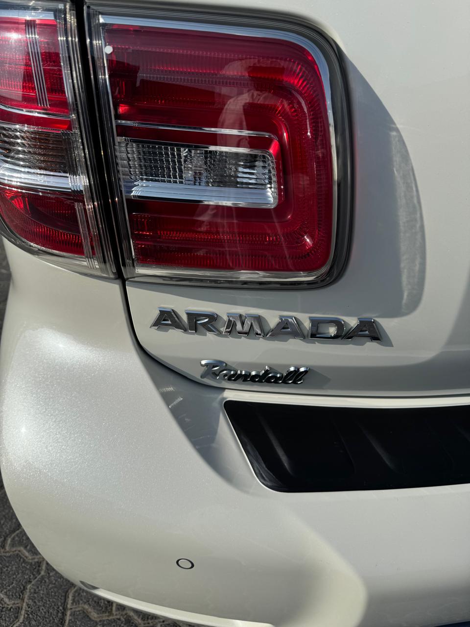 Blanco perla Nissan Armada SL 2019