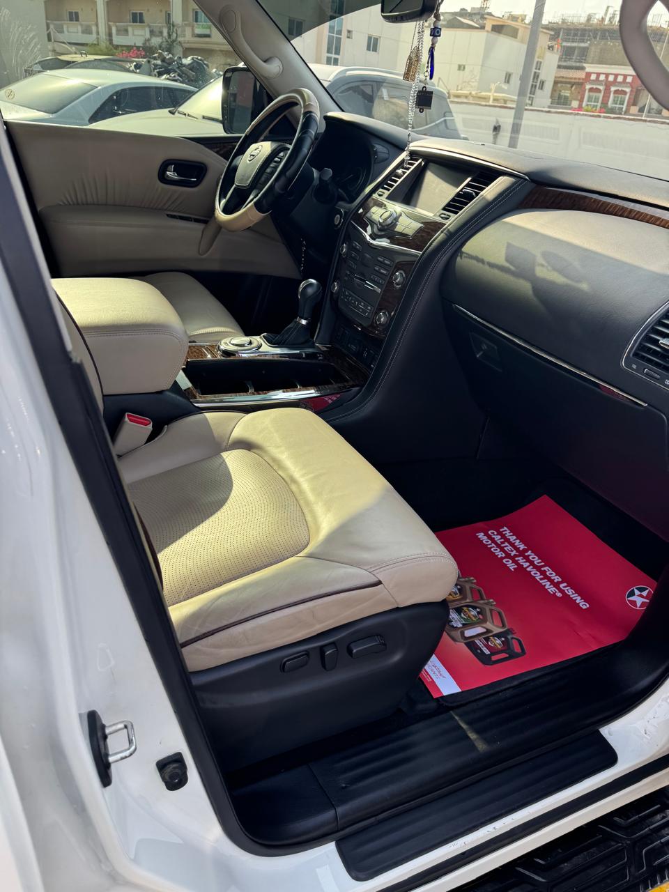Blanco perla Nissan Armada SL 2019