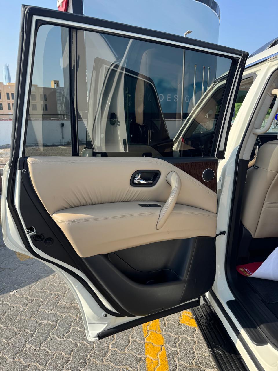 Blanco perla Nissan Armada SL 2019