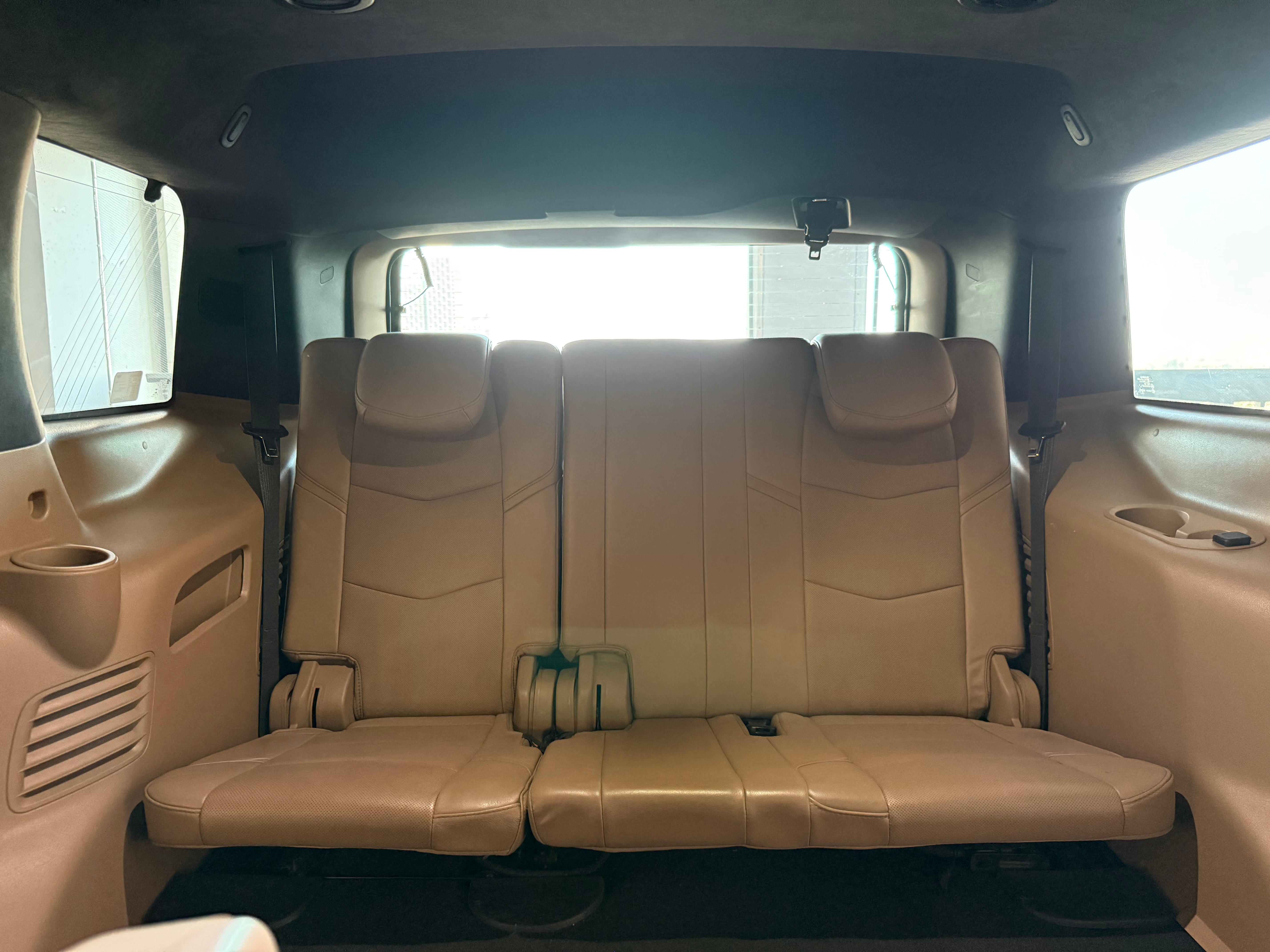 Siyah Cadillac Escalade Platinum 2018