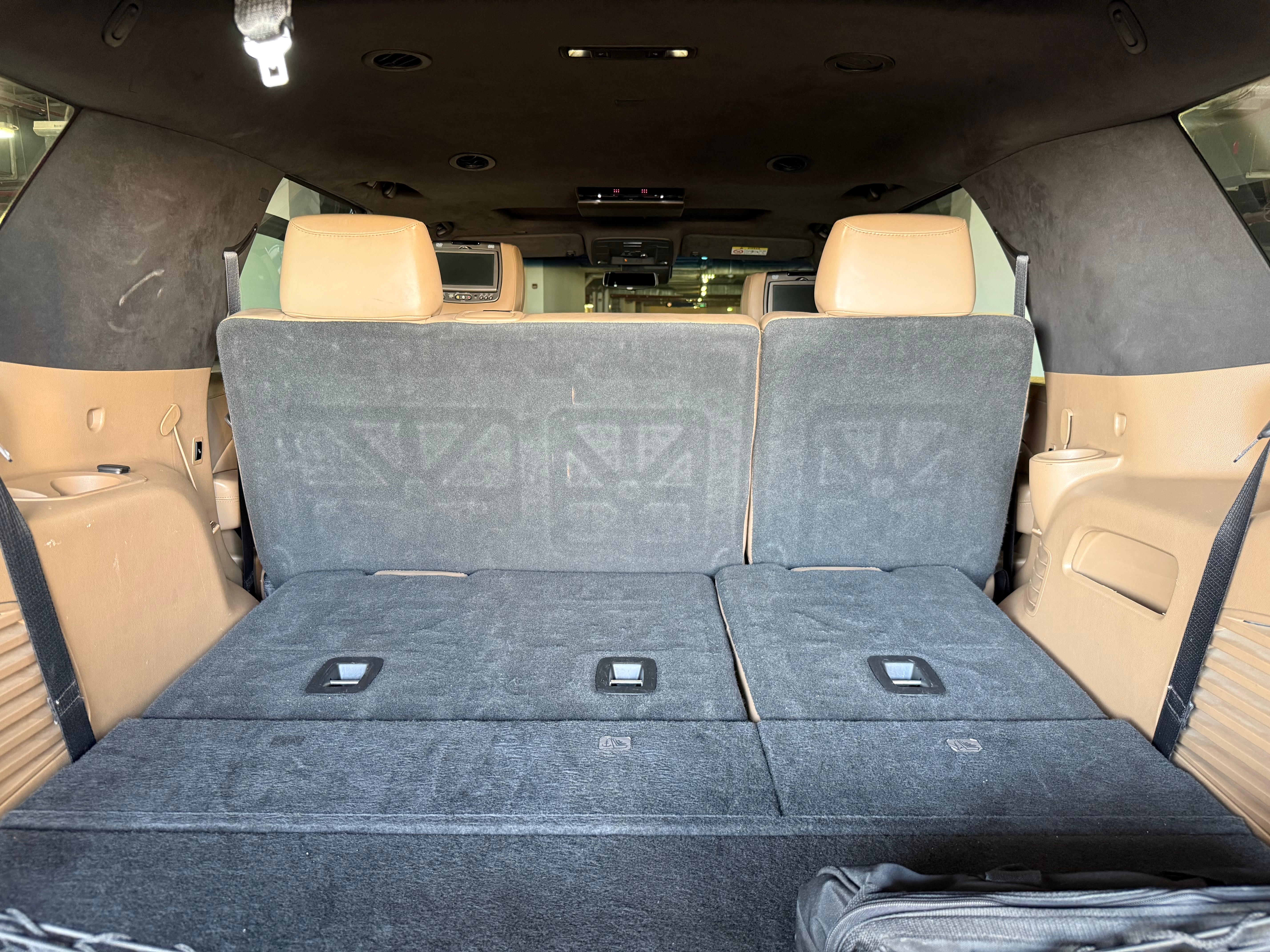 Siyah Cadillac Escalade Platinum 2018