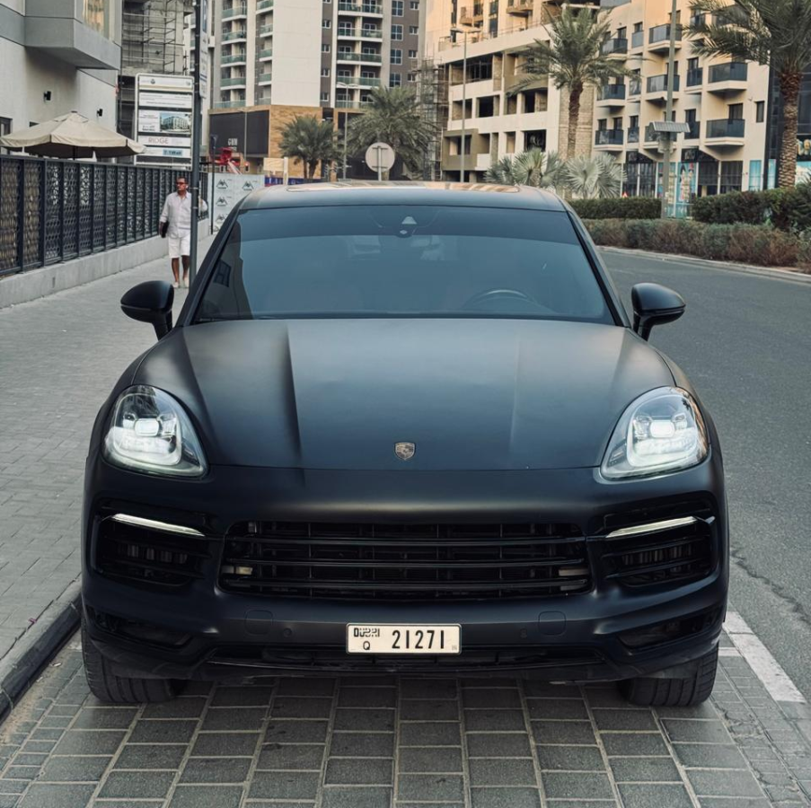Matte Black Porsche Cayenne Diesel 2021