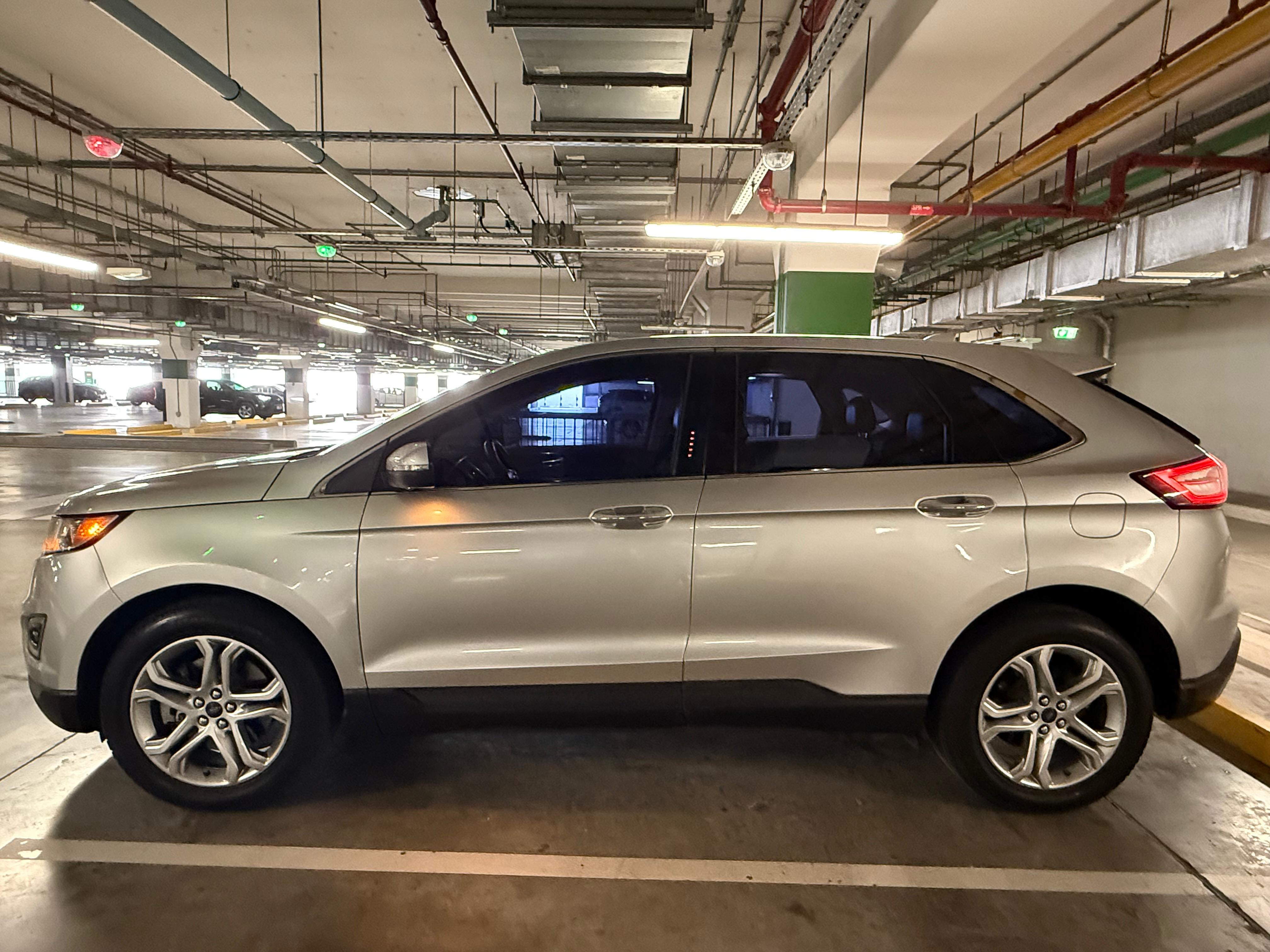 银 福特 Edge Titanium 2016 年