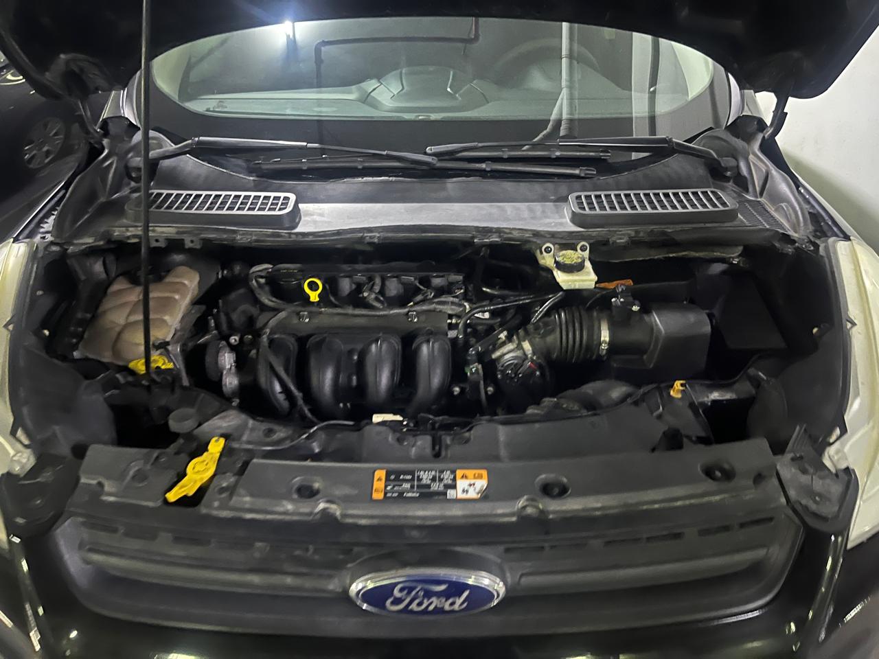 Siyah Ford Escape S 2014