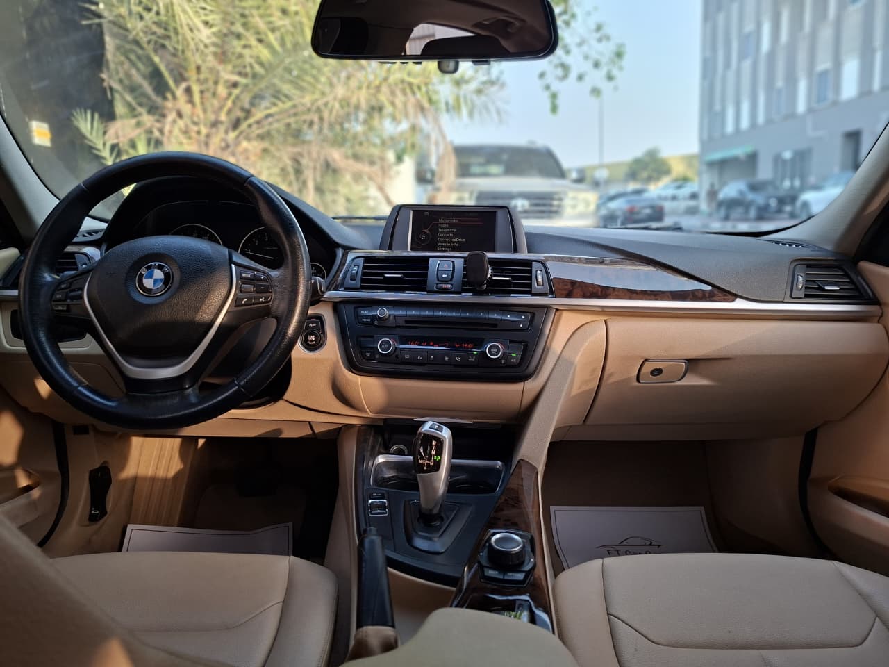 White BMW 330i M SPORT 2015