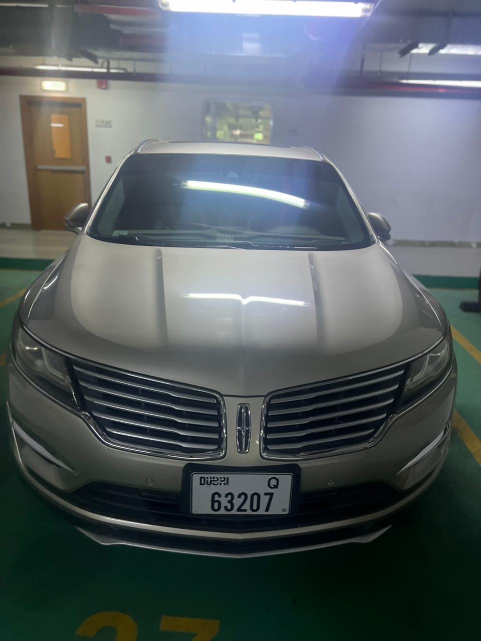 Silber Lincoln MKC Premiere 2015