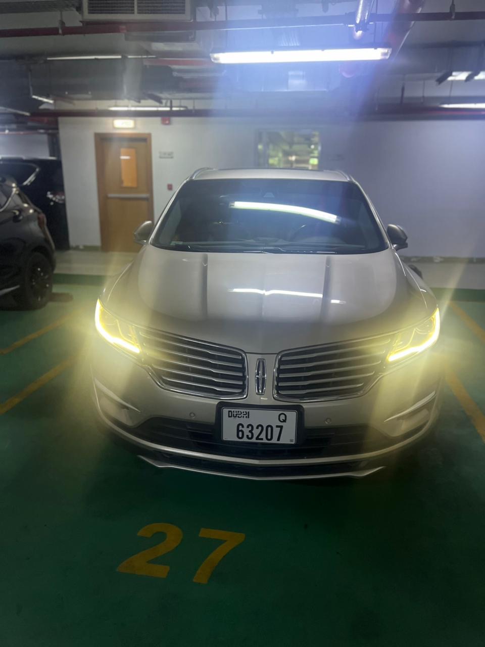 Silber Lincoln MKC Premiere 2015