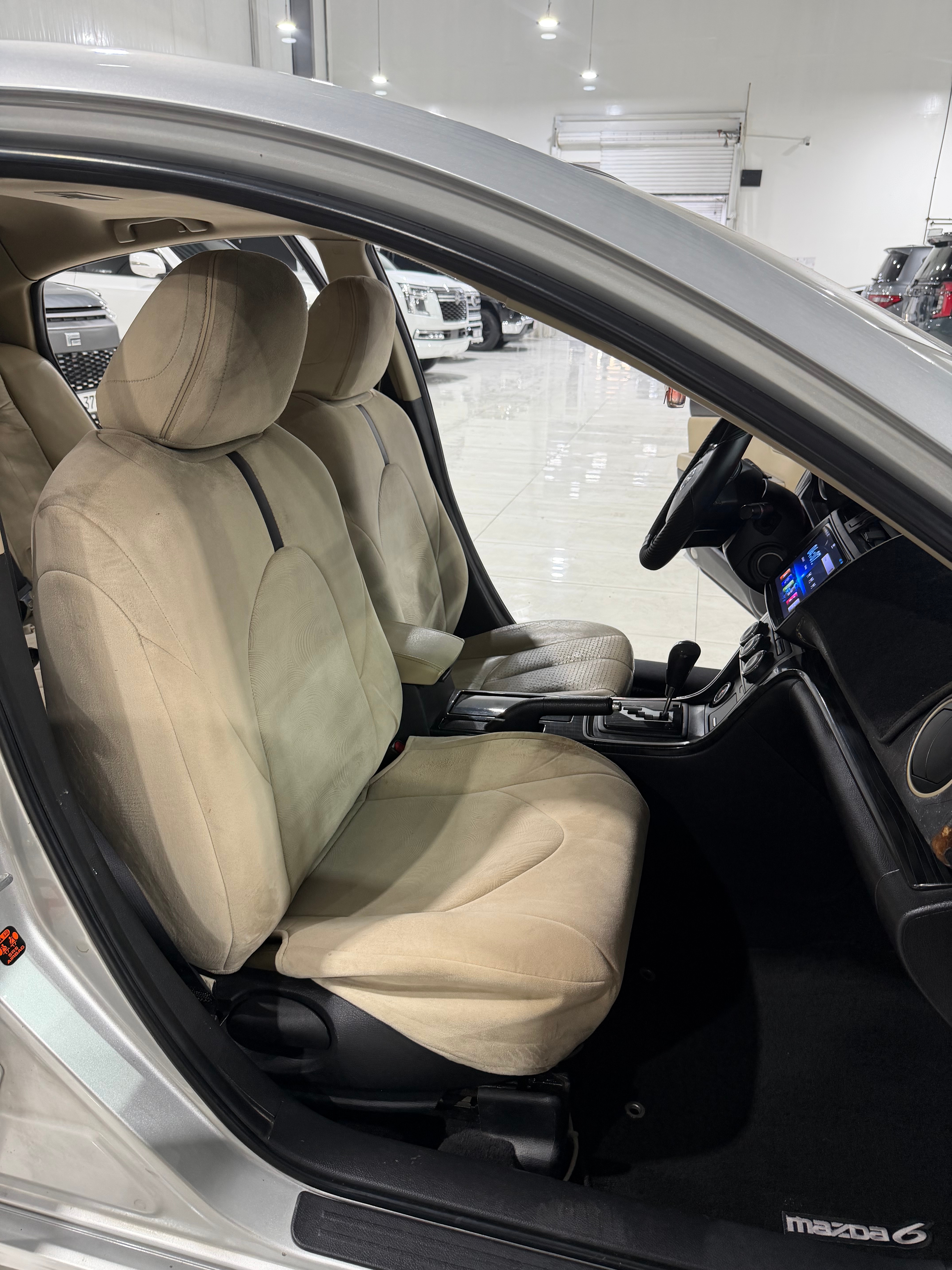 Silver Mazda 6 Sport 2009