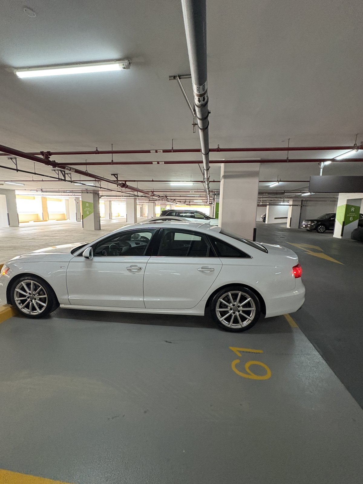 أبيض أودي A6 3.0T quattro 2015