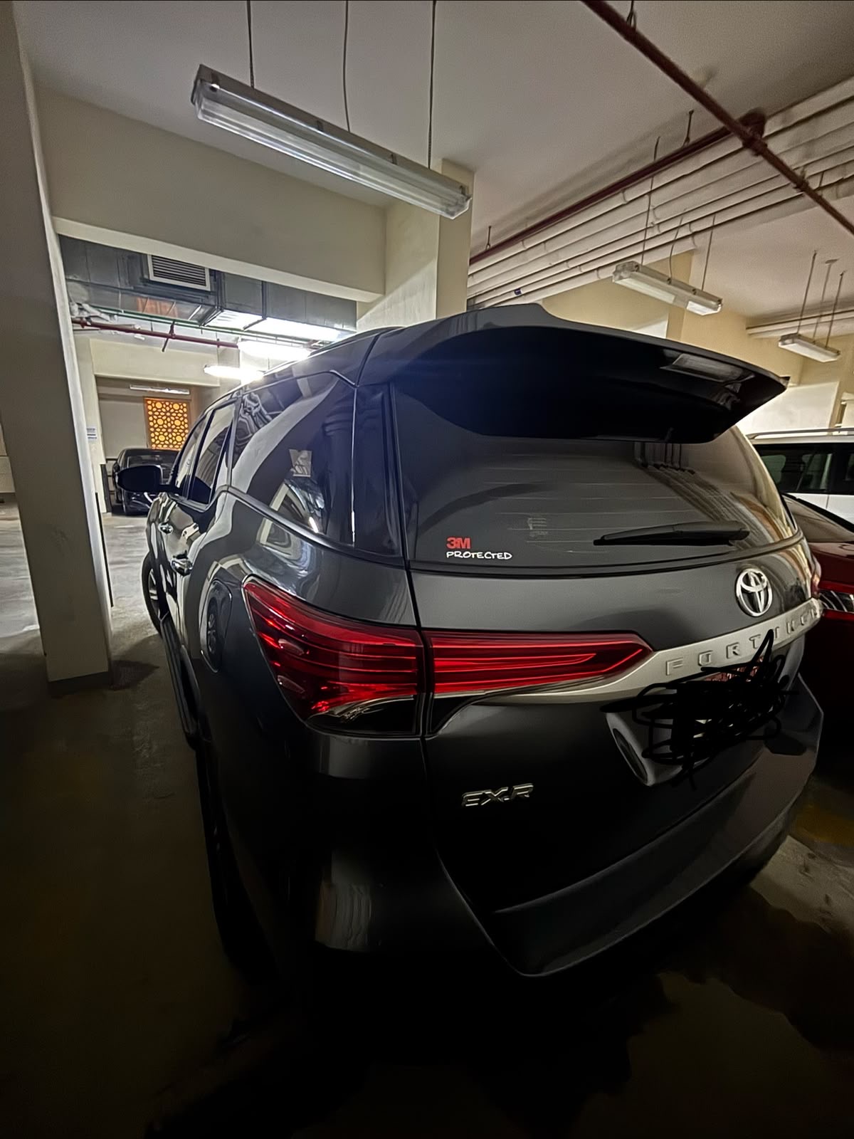 Koyu gri Toyota Fortuner EXR 2024