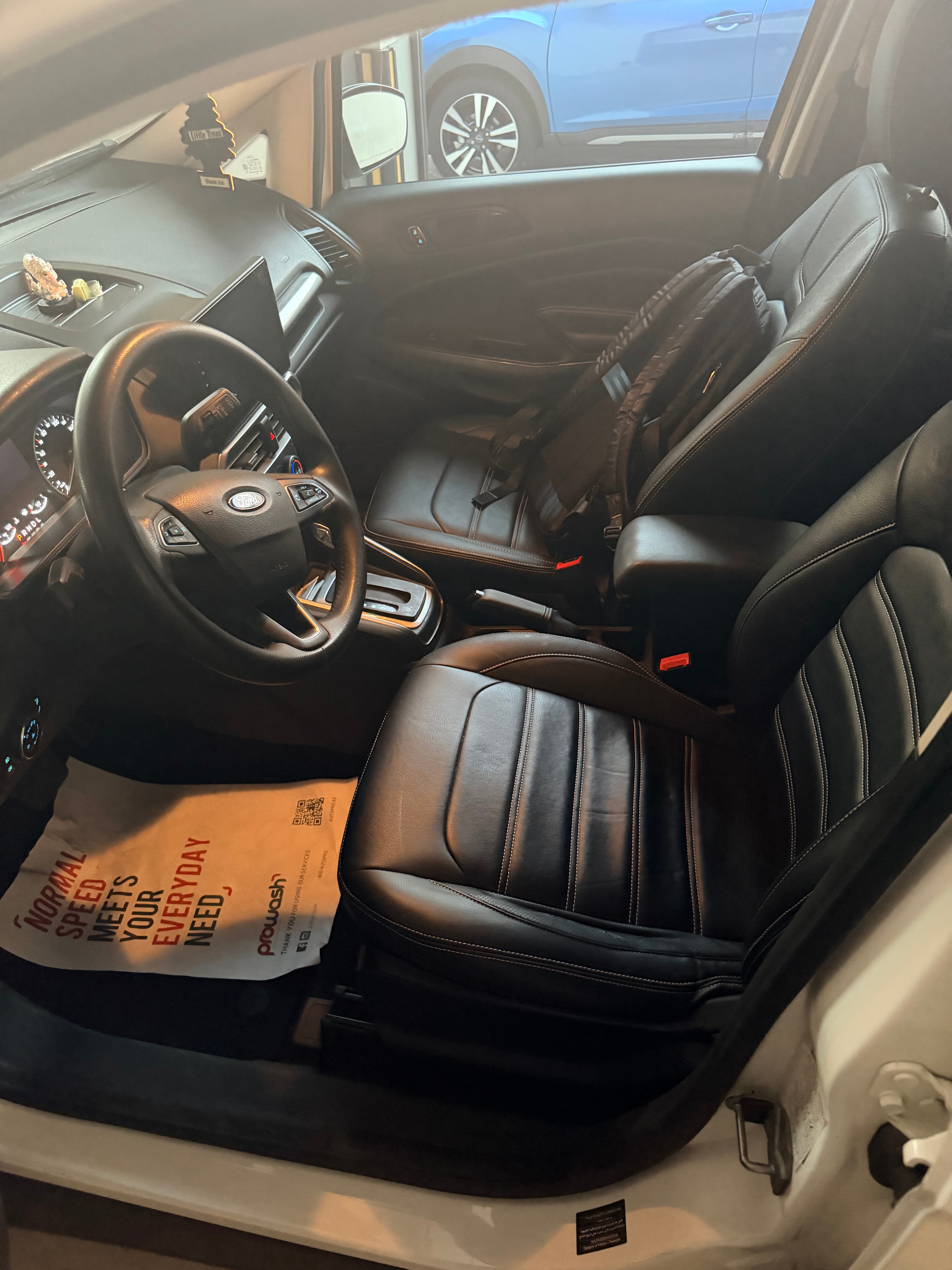 White Ford EcoSport Trend 2019