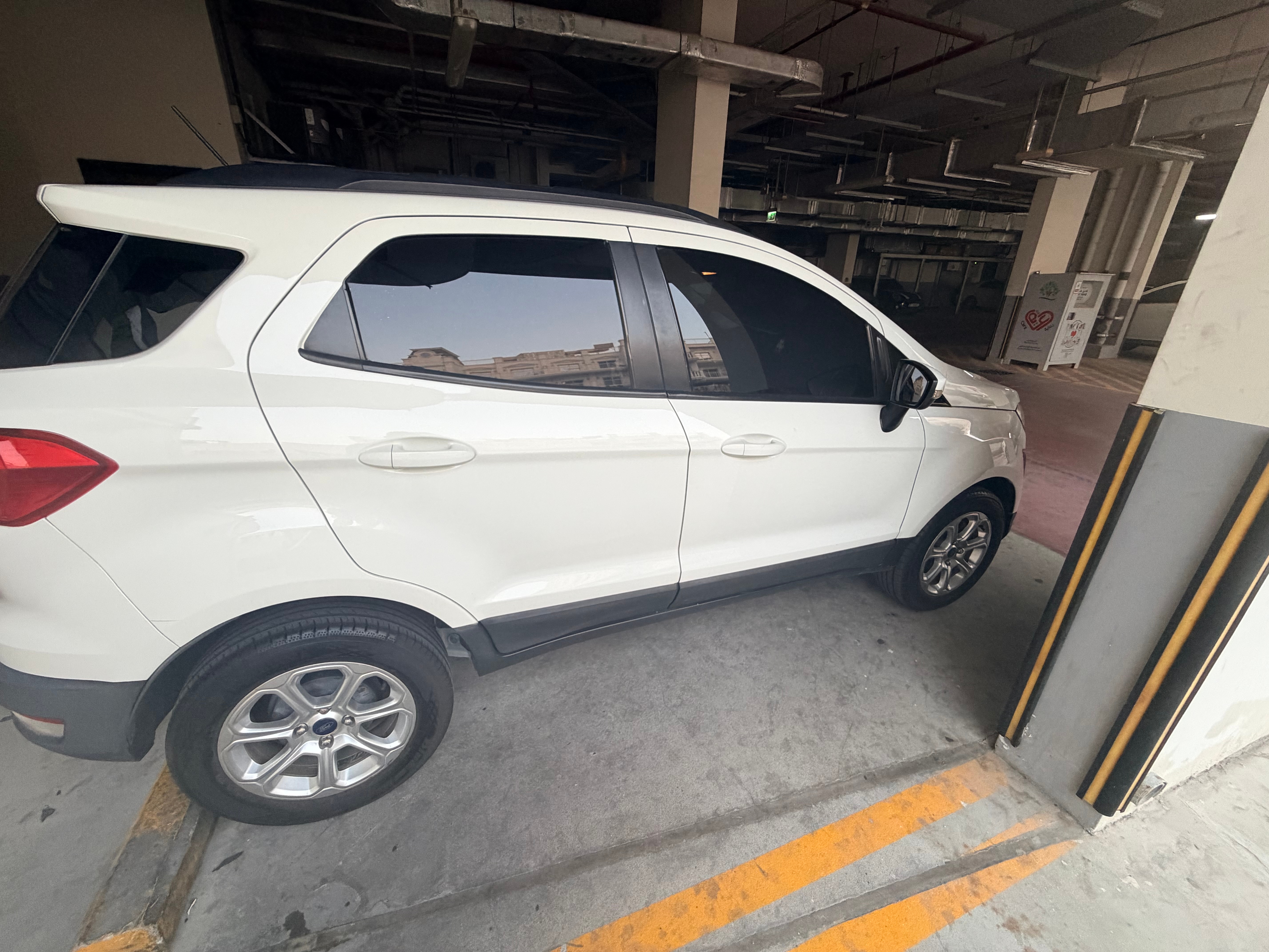 White Ford EcoSport Trend 2019