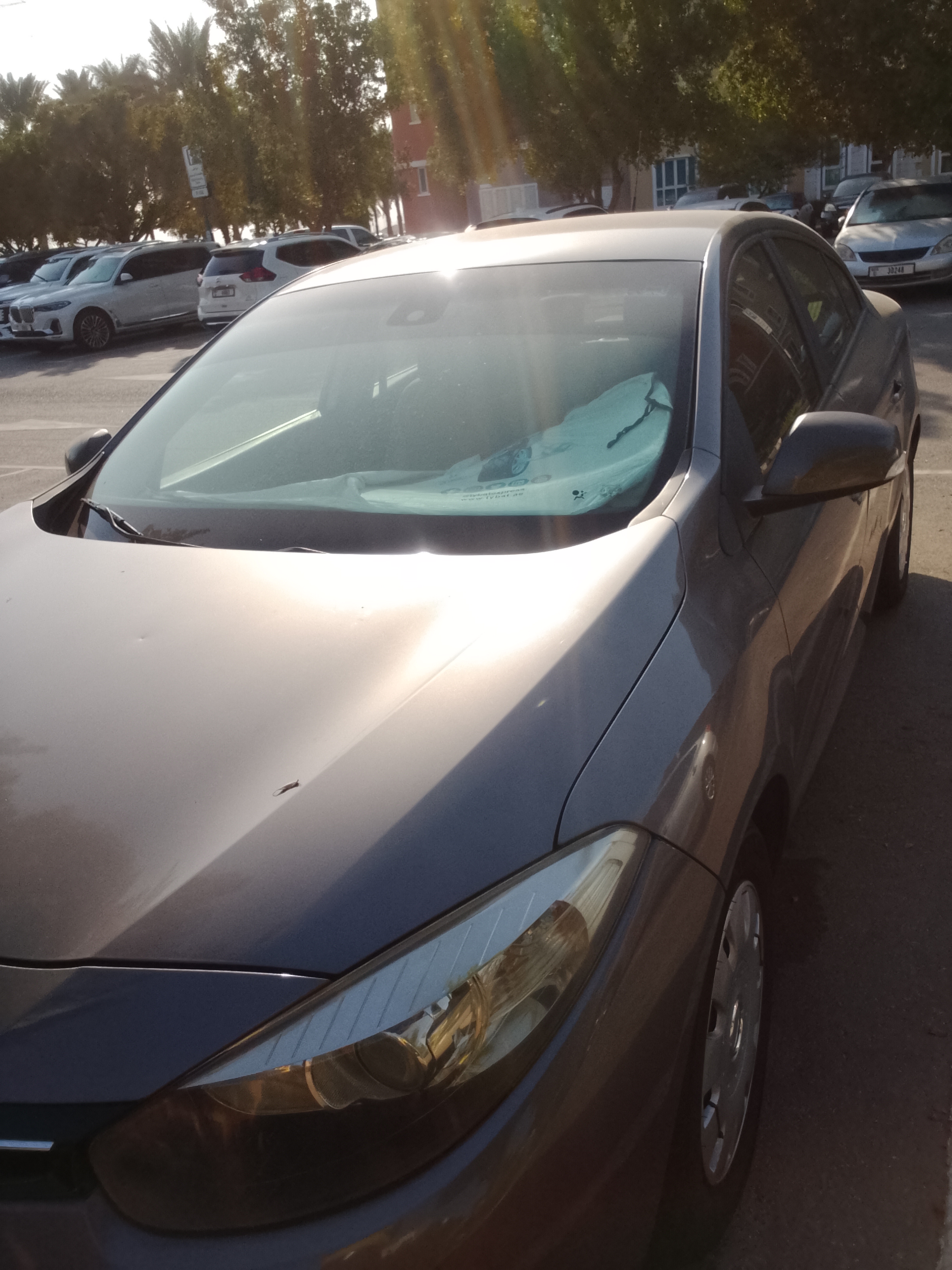 Gray Renault Fluence 2016