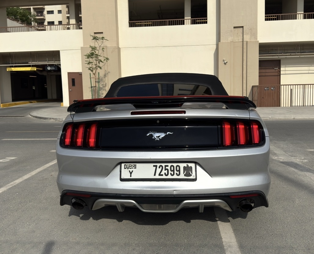 Plata Ford Mustang EcoBoost 2015