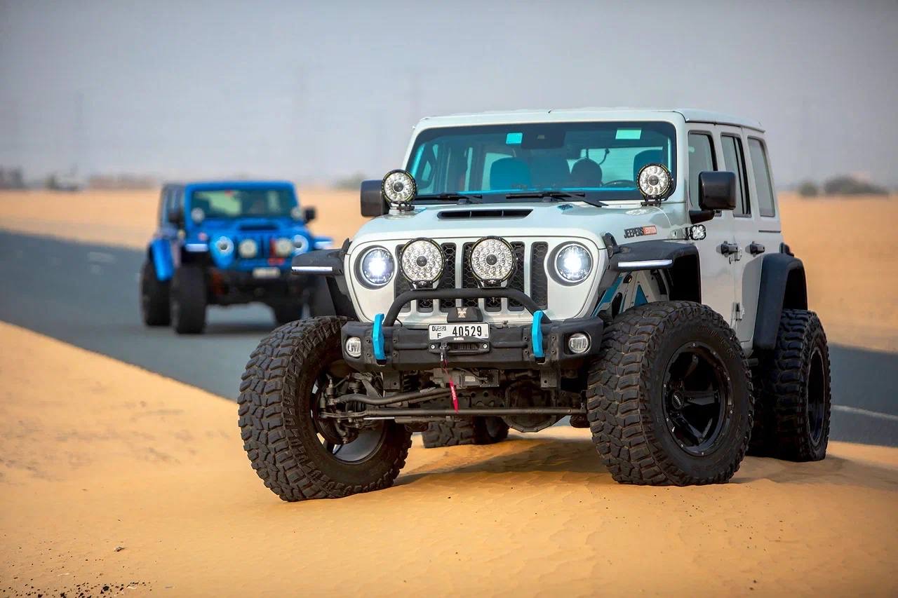白色的 吉普车 牧马人 Rubicon 392 V8 2023