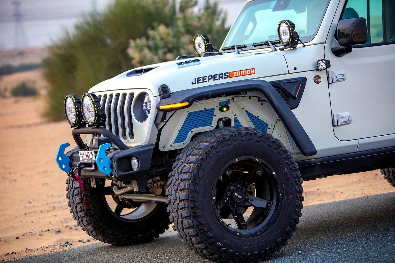 白色的 吉普车 牧马人 Rubicon 392 V8 2023