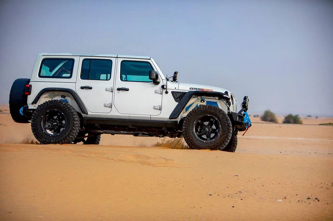 白色的 吉普车 牧马人 Rubicon 392 V8 2023