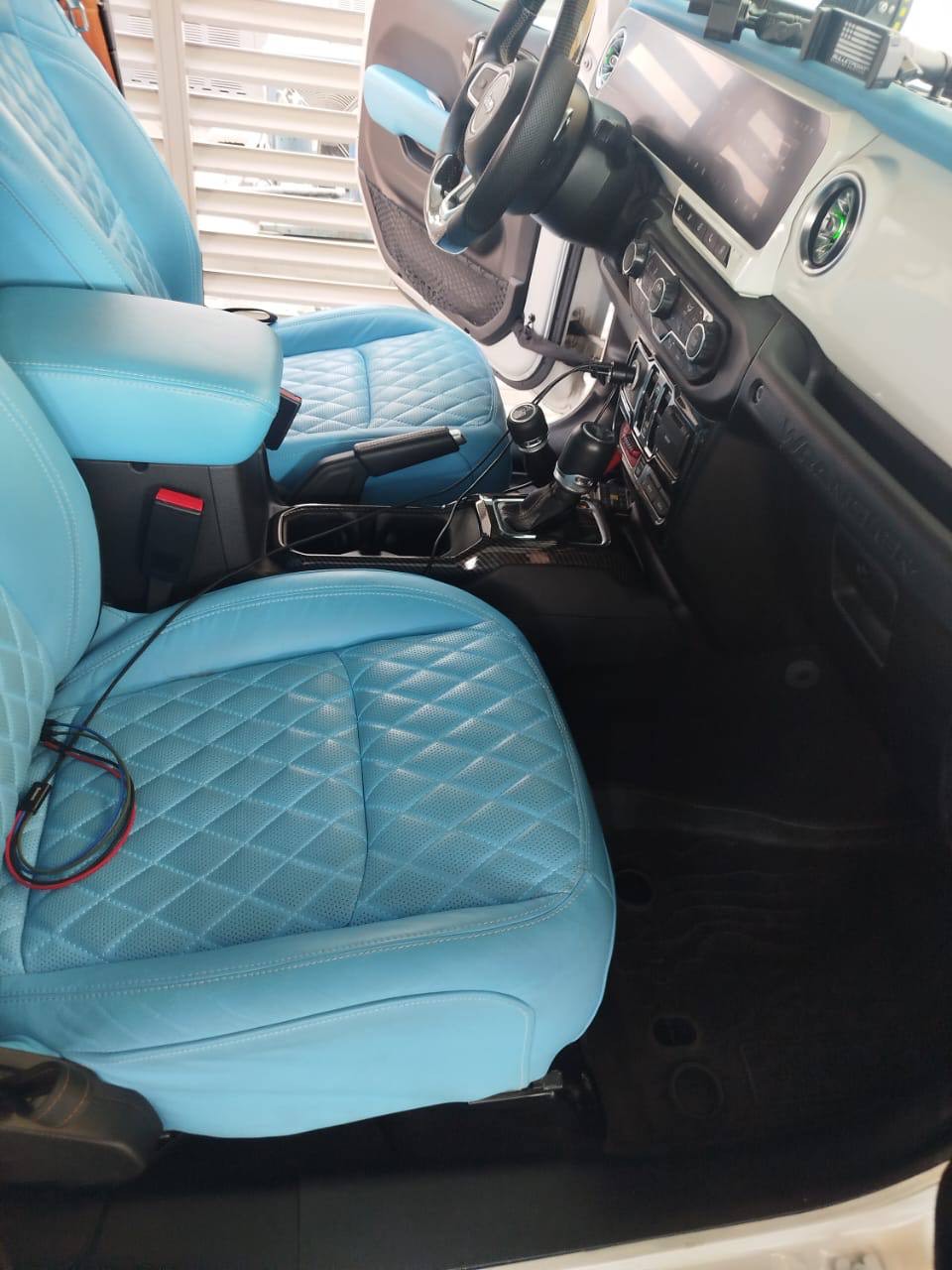 白色的 吉普车 牧马人 Rubicon 392 V8 2023