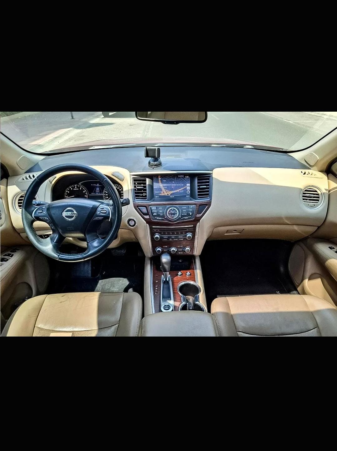 rood Nissan Pathfinder SL 2019 rood Nissan Pathfinder SL 2019