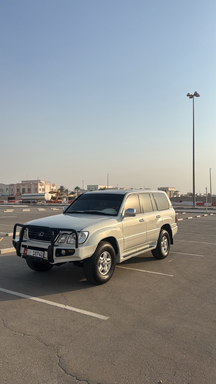 أبيض لكزس LX 470 2002 أبيض لكزس LX 470 2002