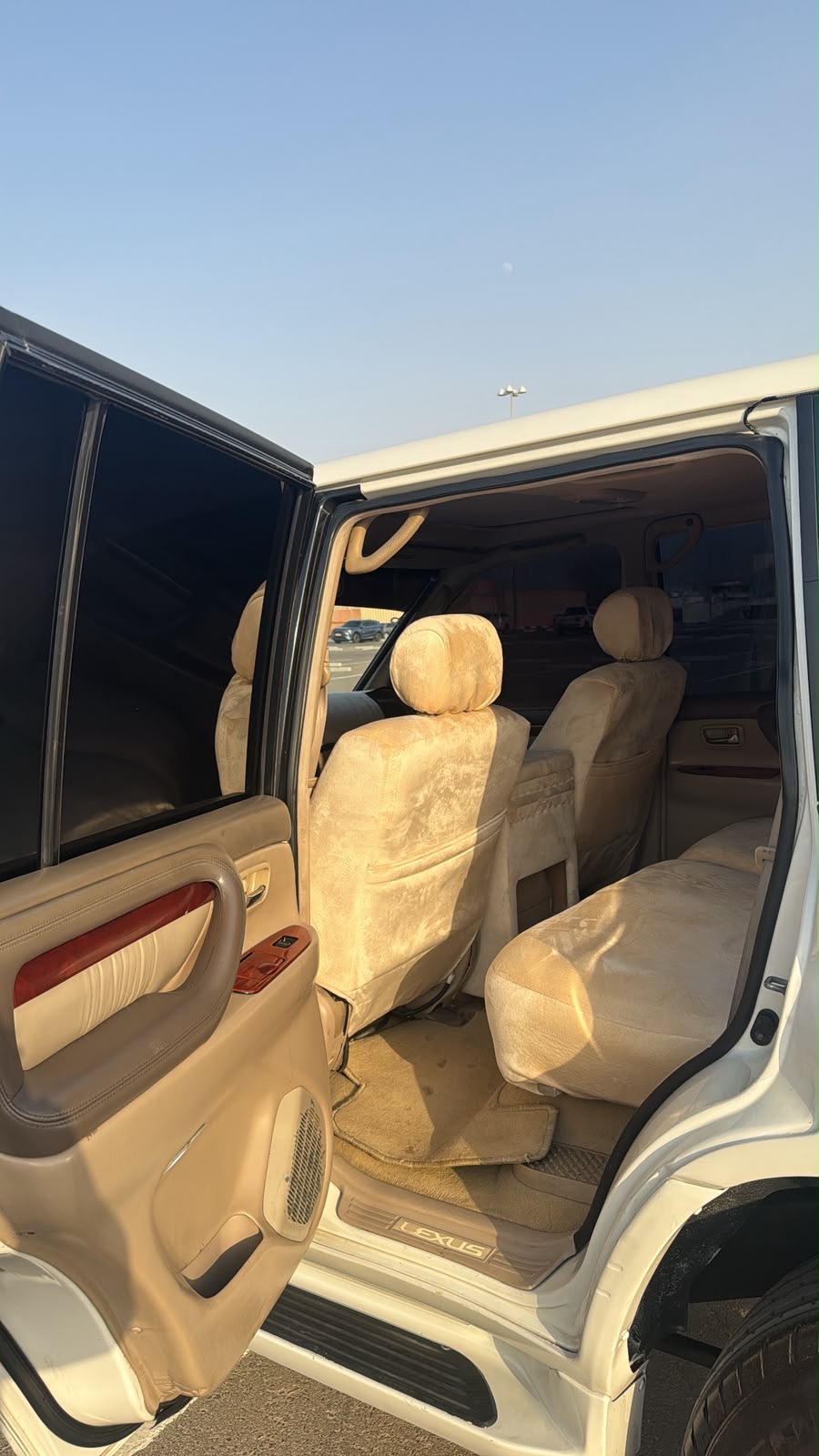أبيض لكزس LX 470 2002 أبيض لكزس LX 470 2002