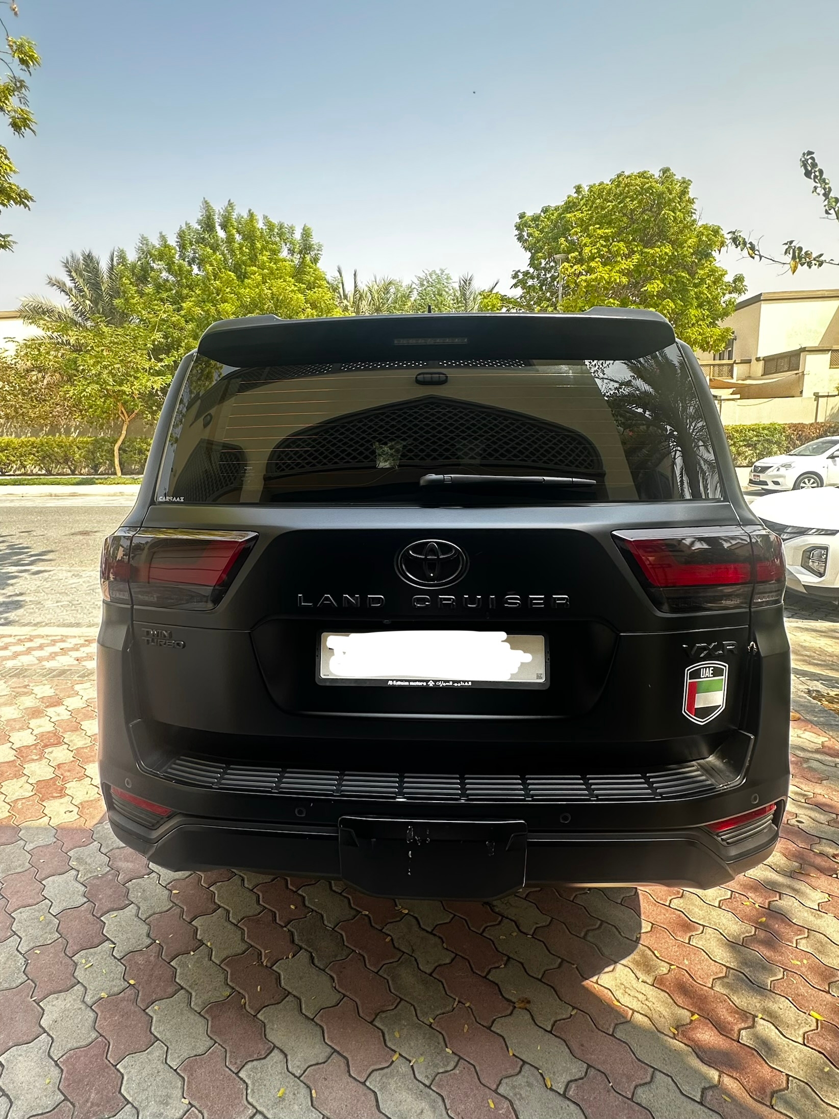Buy Toyota Land Cruiser VXR 2023 Car in Dubai at USD 87040 OCD-926145