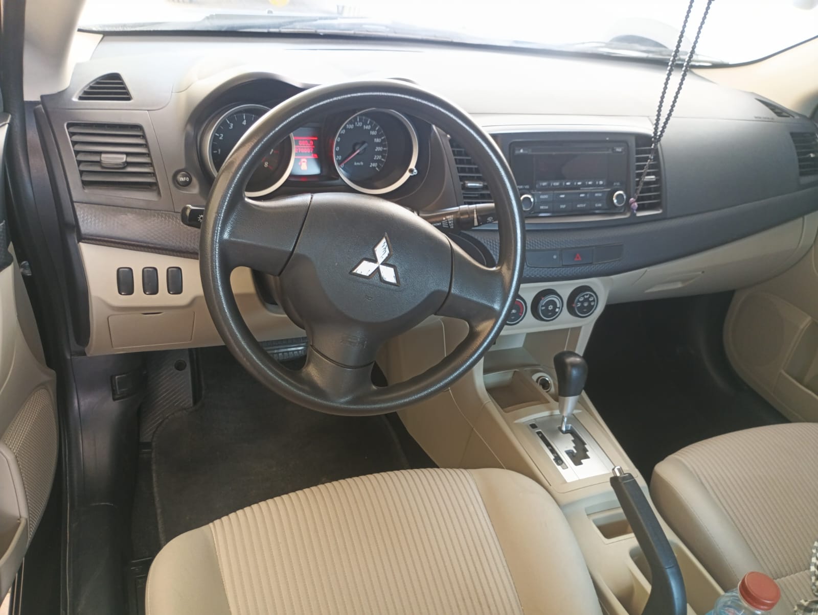 Siyah Mitsubishi Lancer 2015